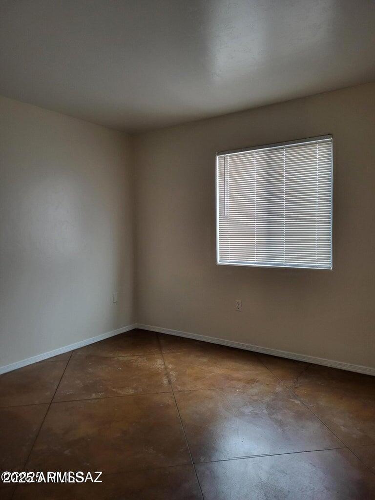 4007 N Stone Avenue Property Photo 23