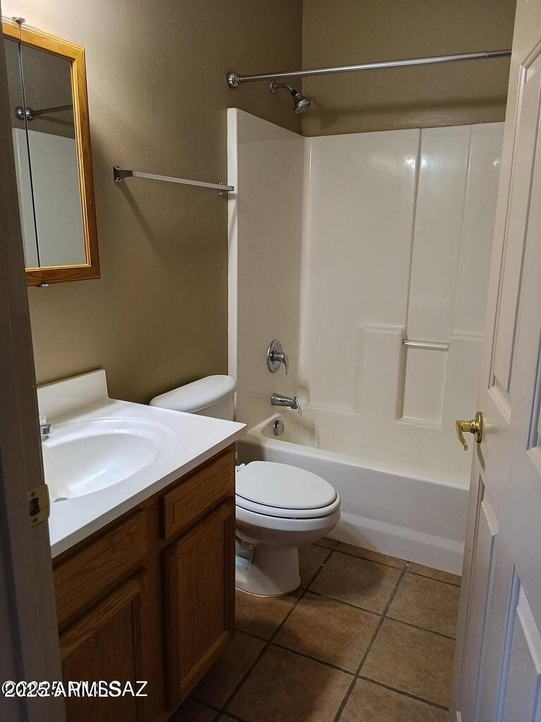 4007 N Stone Avenue Property Photo 37