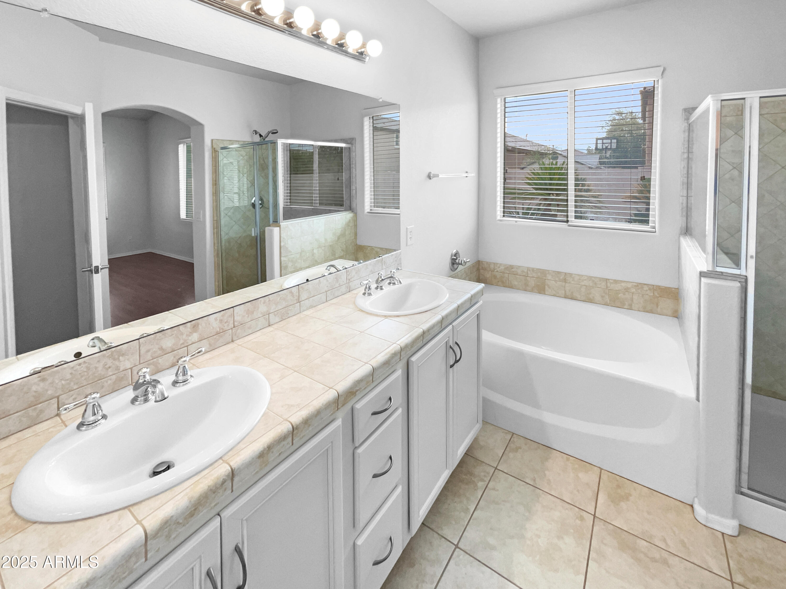 12163 W Chase Lane Property Photo 7