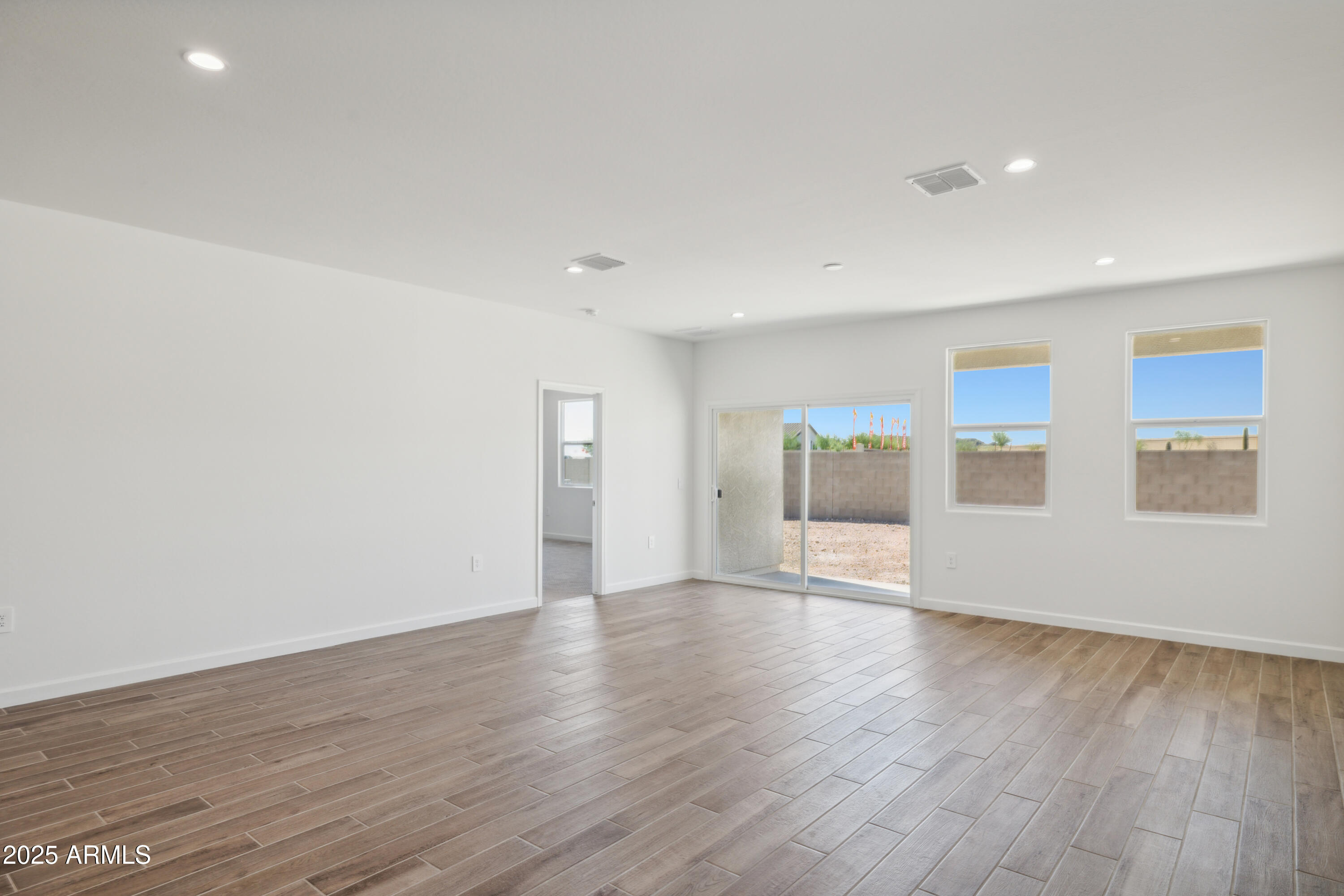 18848 E Bruno Drive Property Photo 4