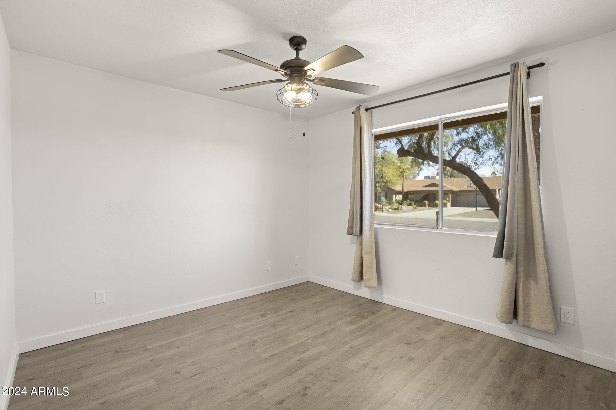 14810 N 51 St Street Property Photo 23