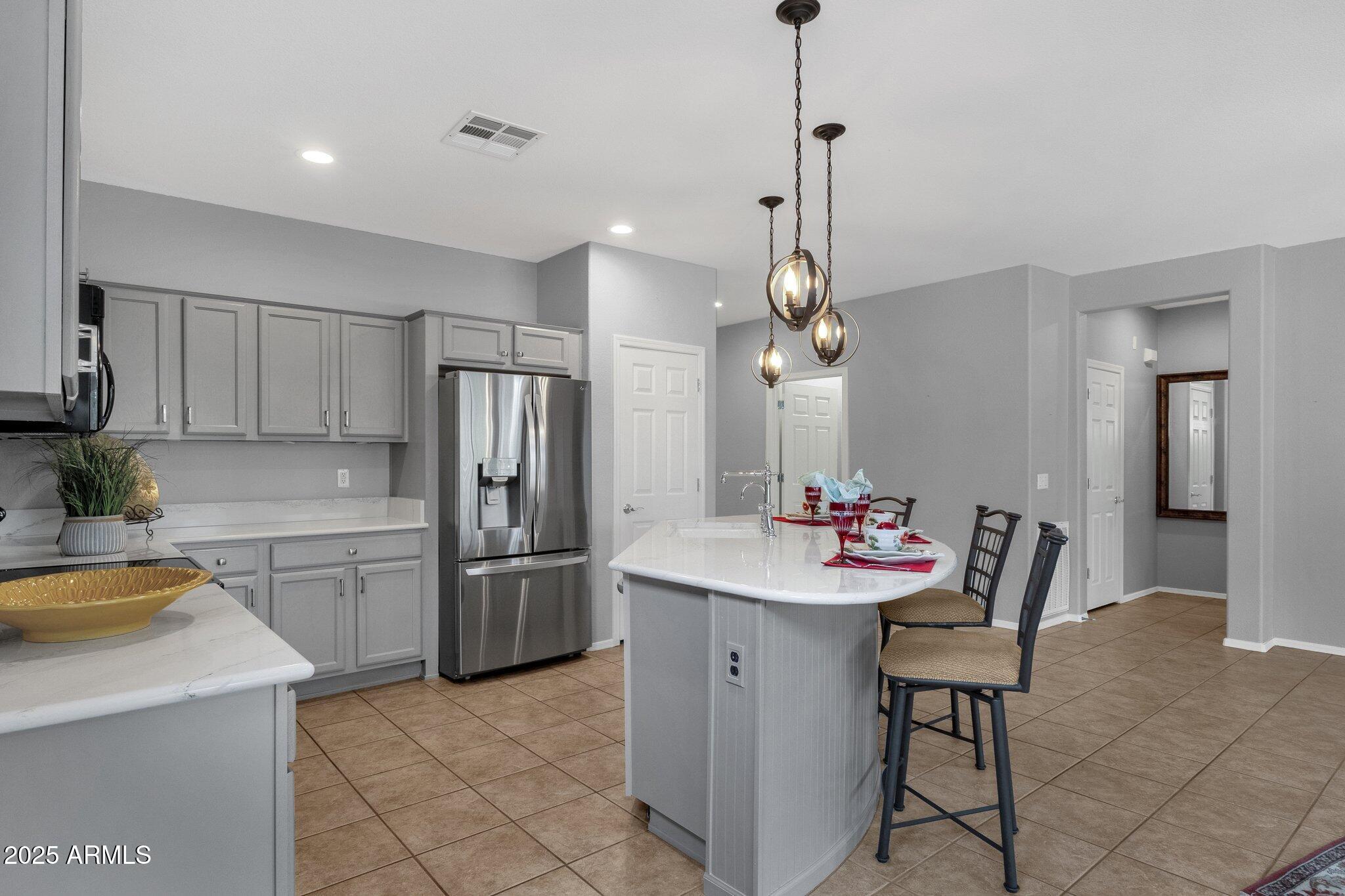 5140 S Eucalyptus Drive Property Photo 4