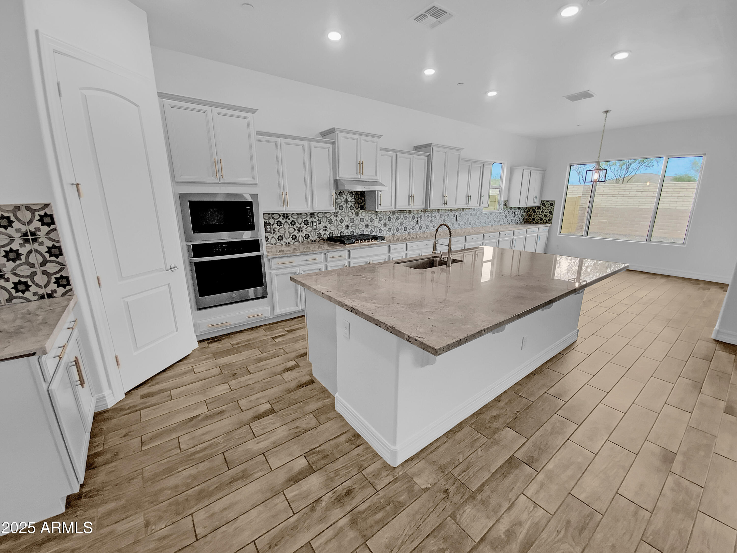 12858 W Pasaro Drive Property Photo 6