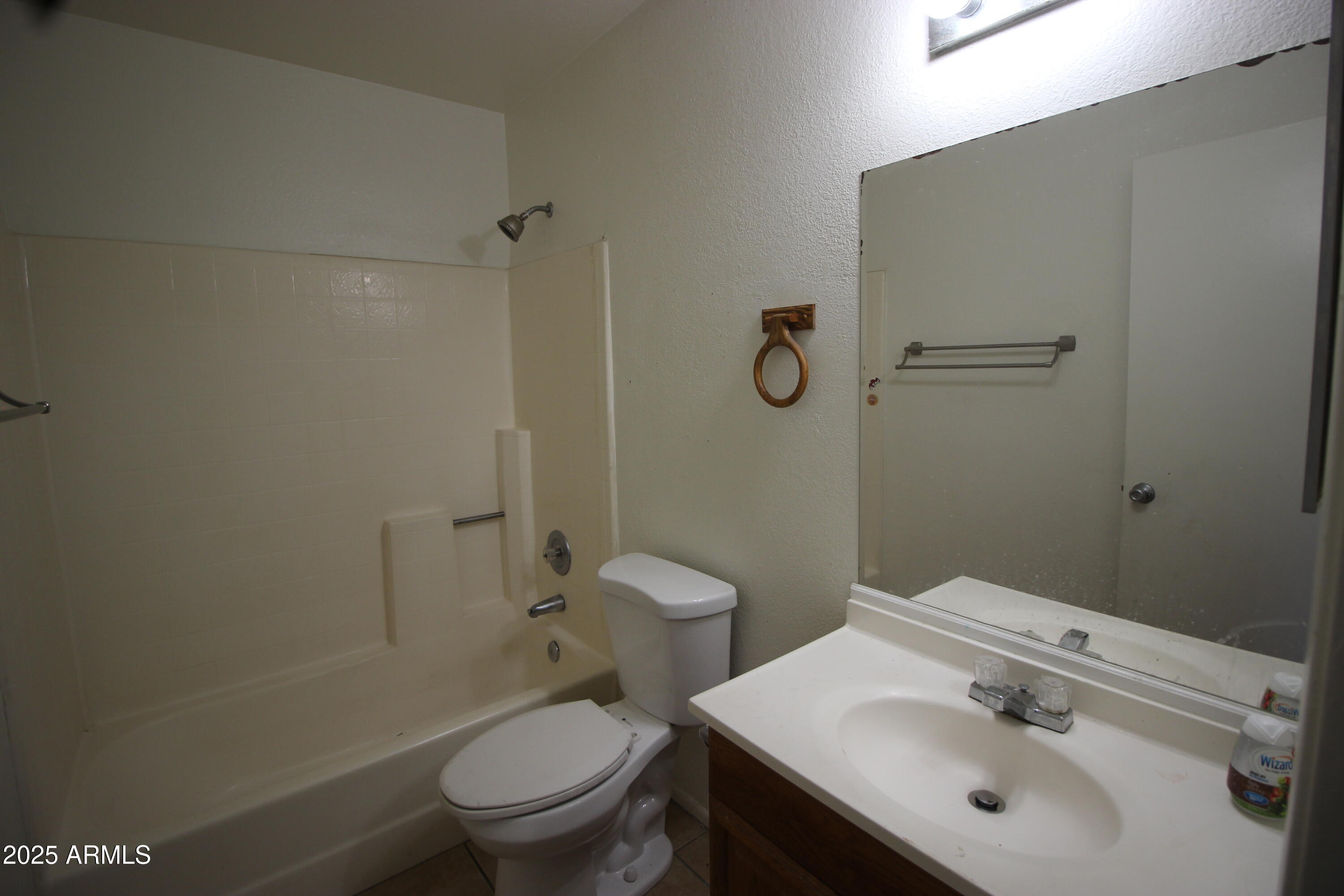 4409 E Wood Street Property Photo 5