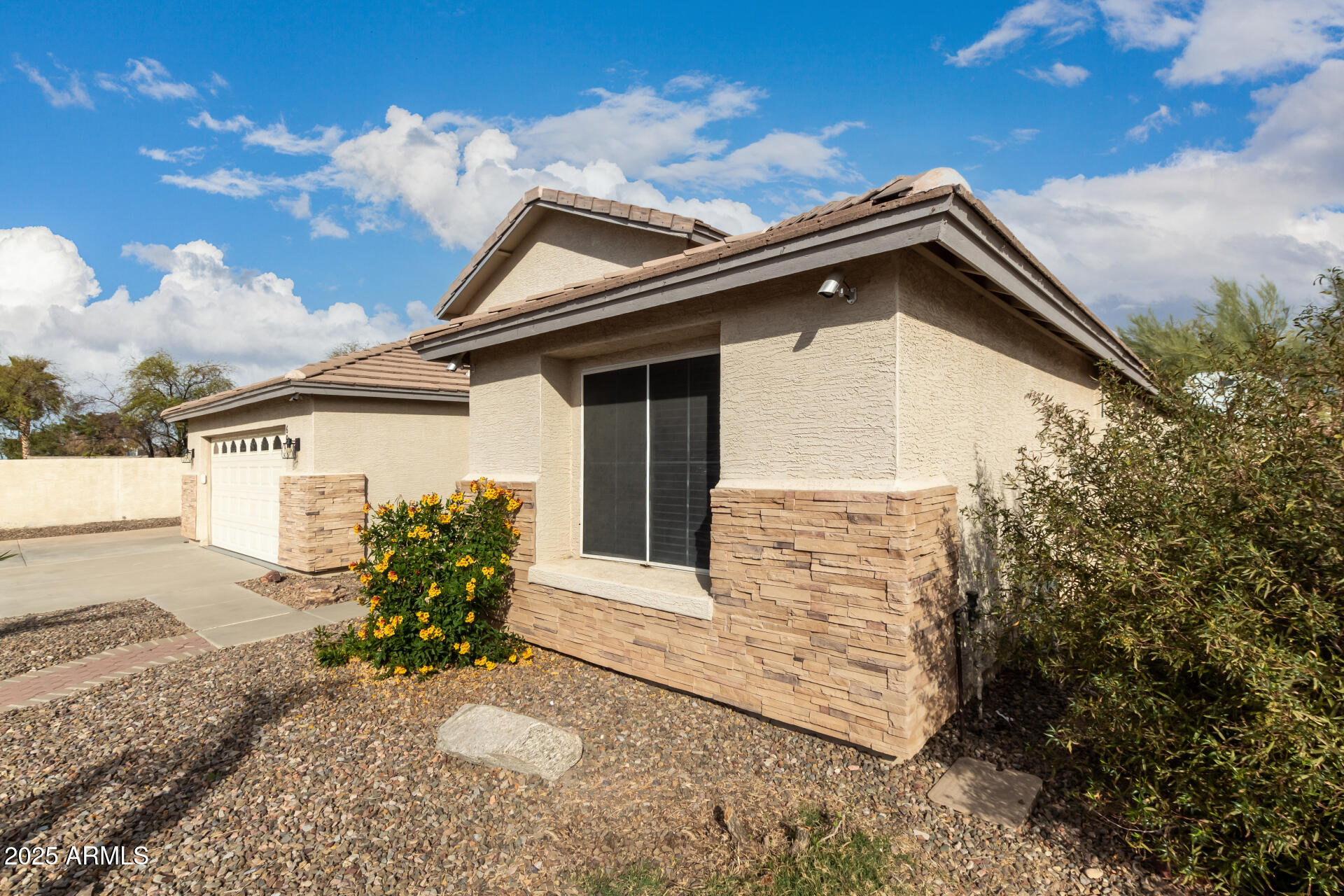 6060 W Charter Oak Road Property Photo 3