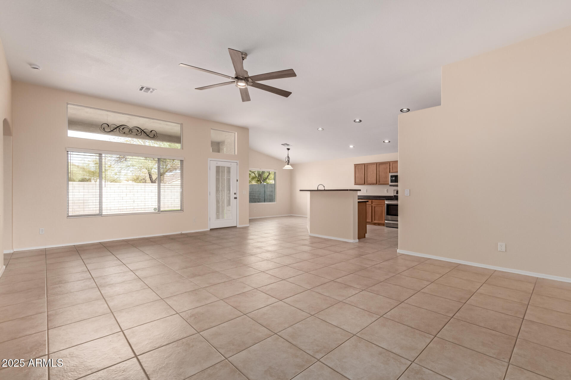 6060 W Charter Oak Road Property Photo 4