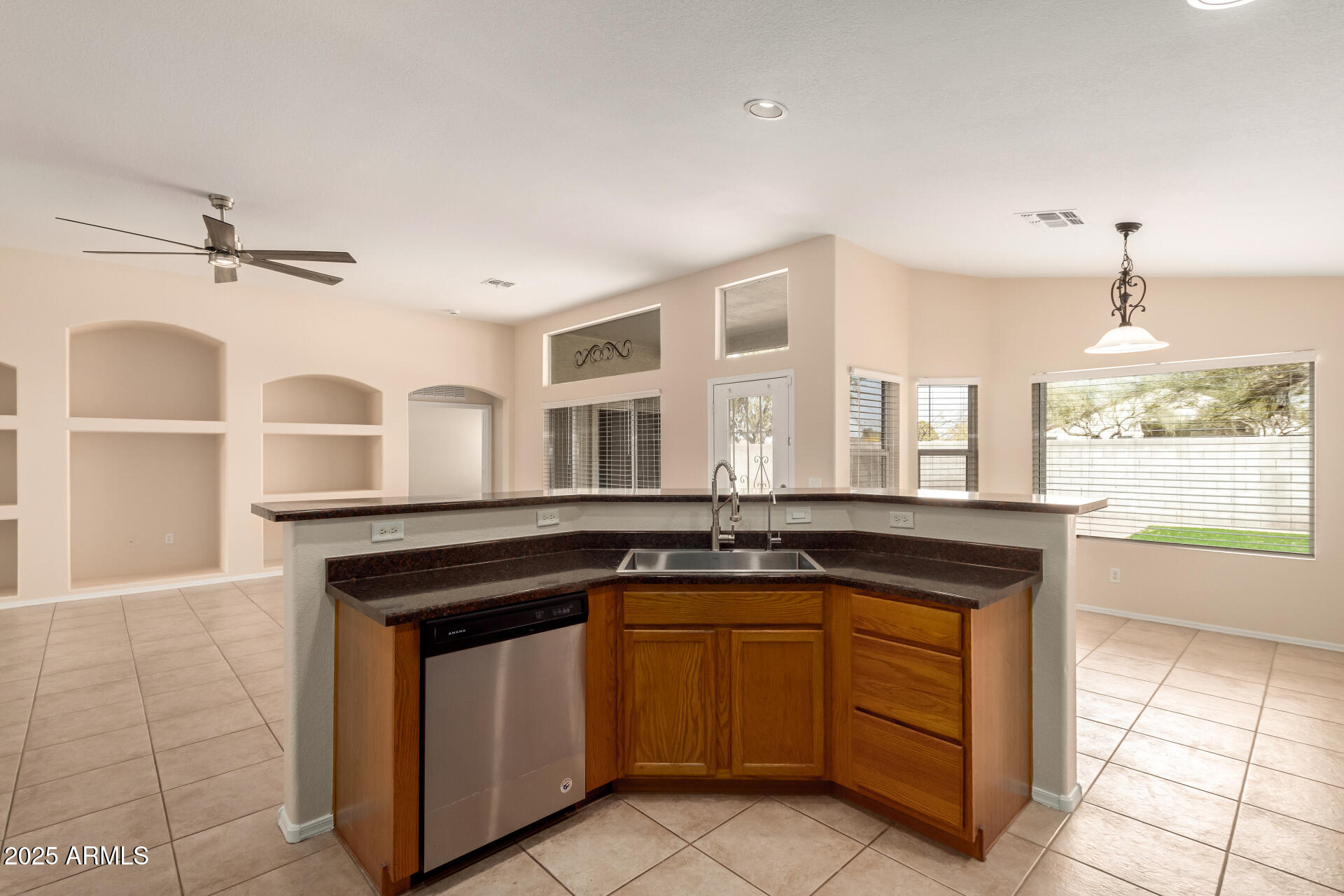 6060 W Charter Oak Road Property Photo 9