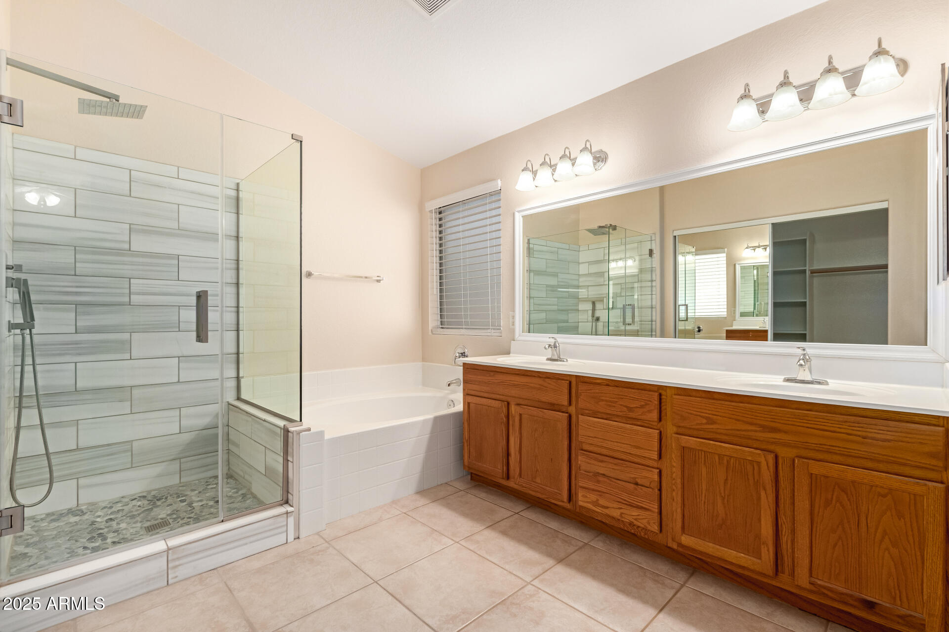 6060 W Charter Oak Road Property Photo 15