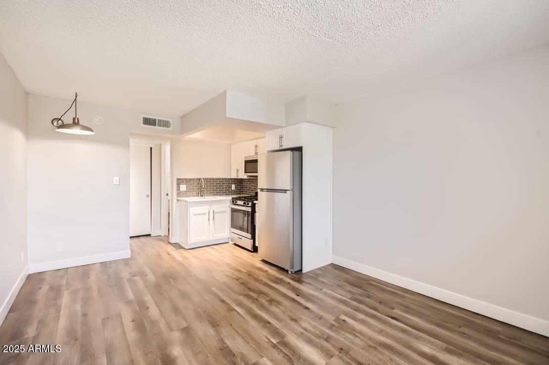 1645 E Thomas Road Property Photo 2