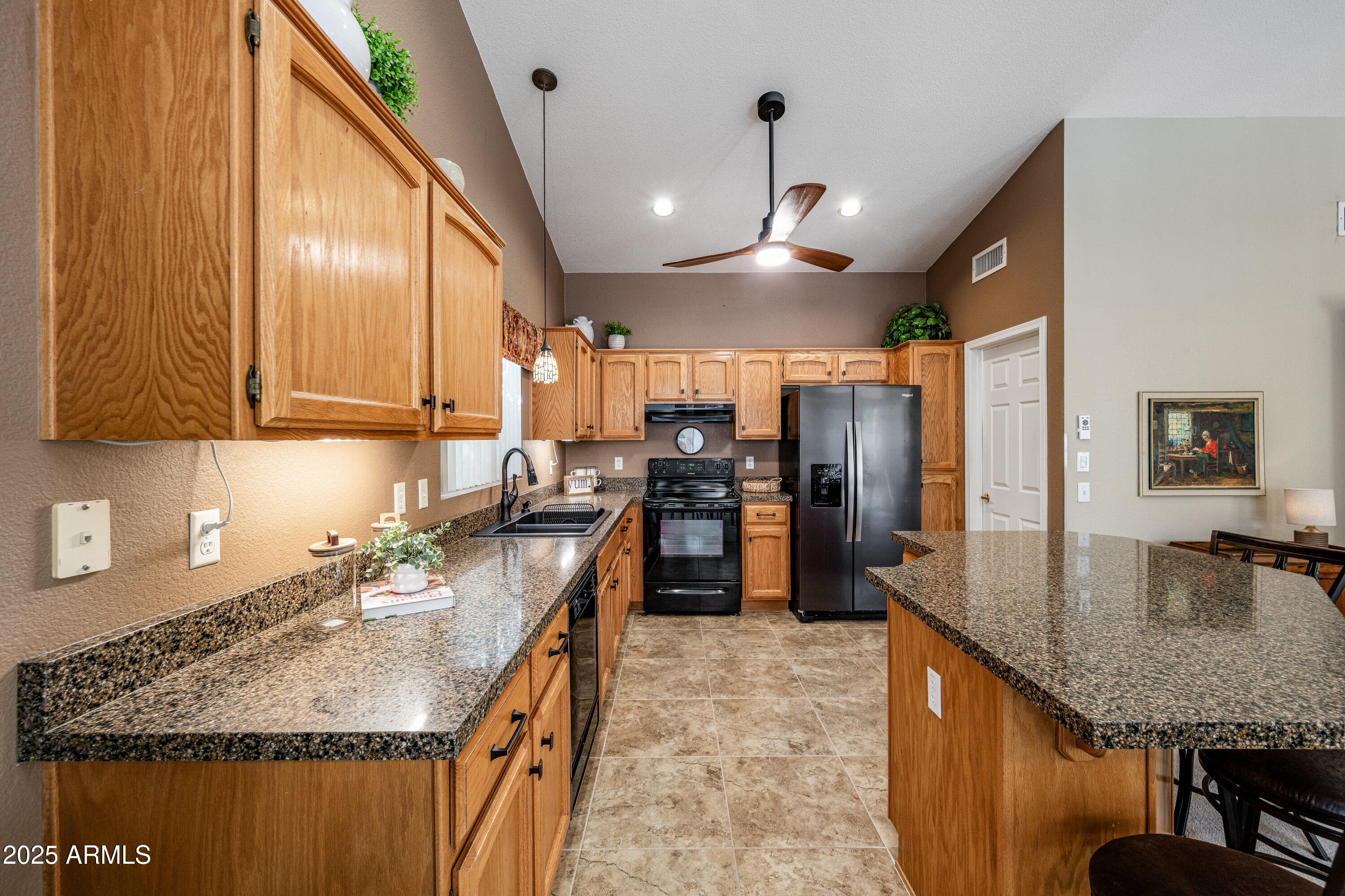 15141 W Vale Drive Property Photo 12