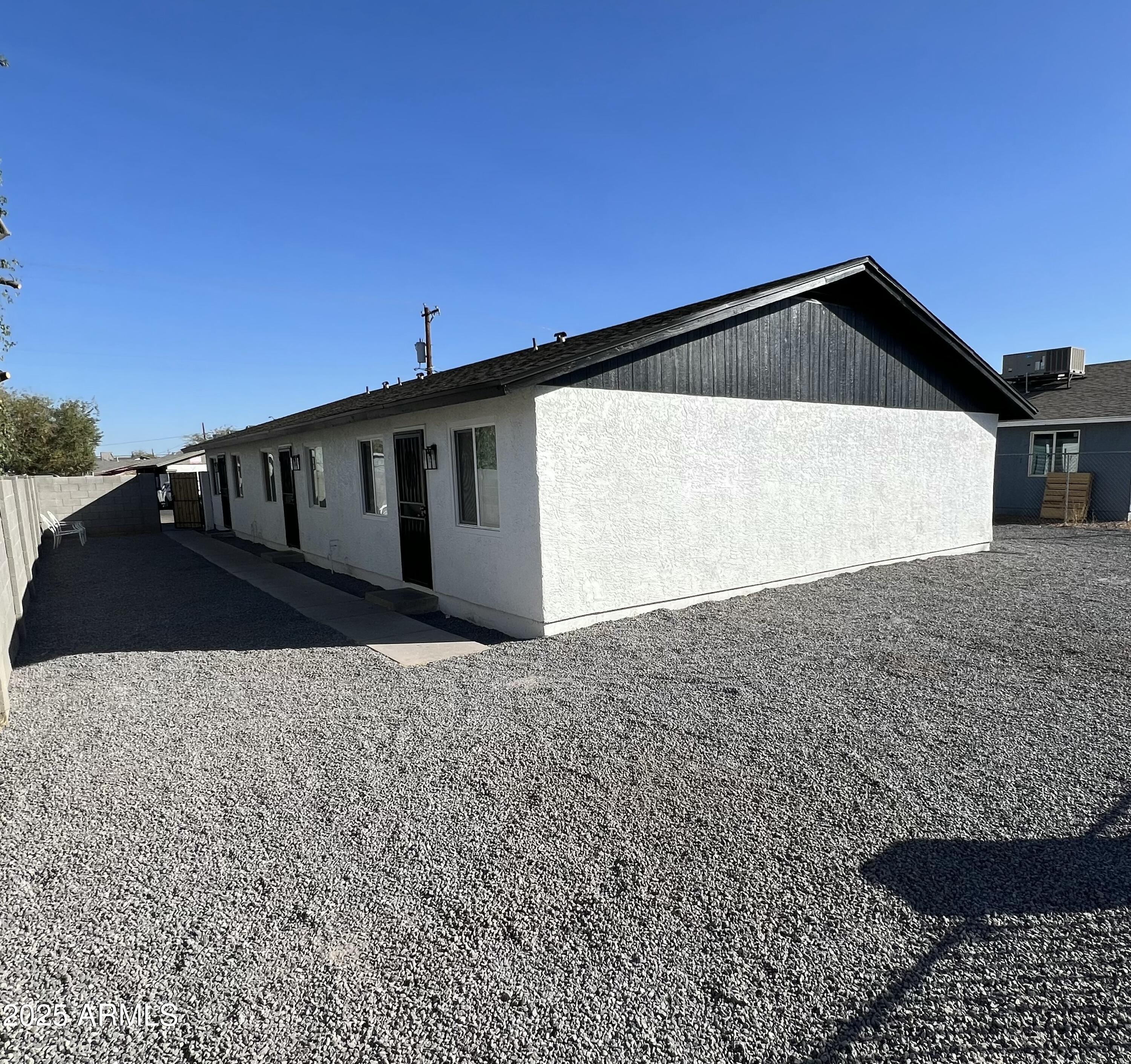 2904 E Roeser Road Property Photo