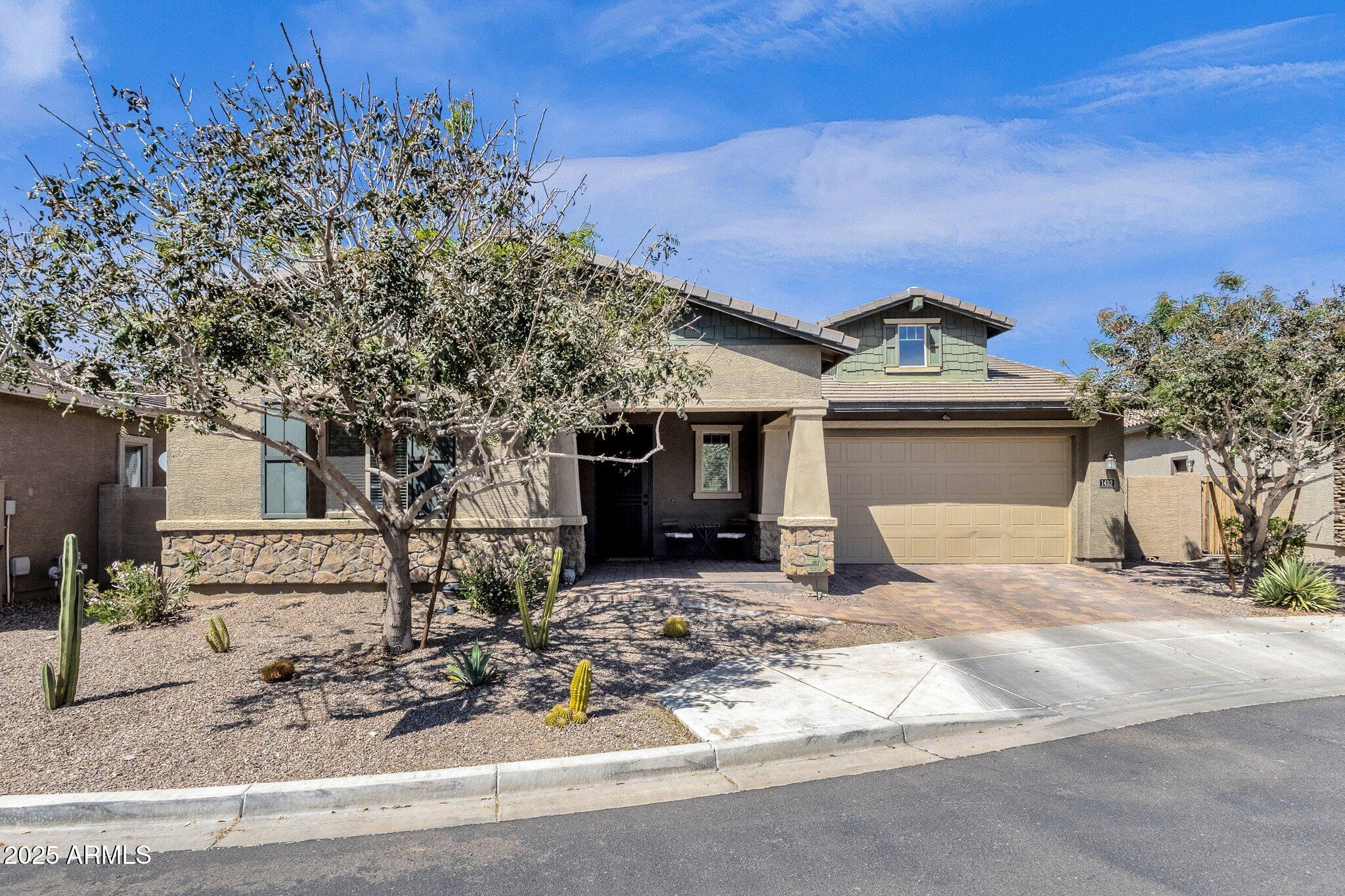 1432 E Pedro Road Property Photo 1