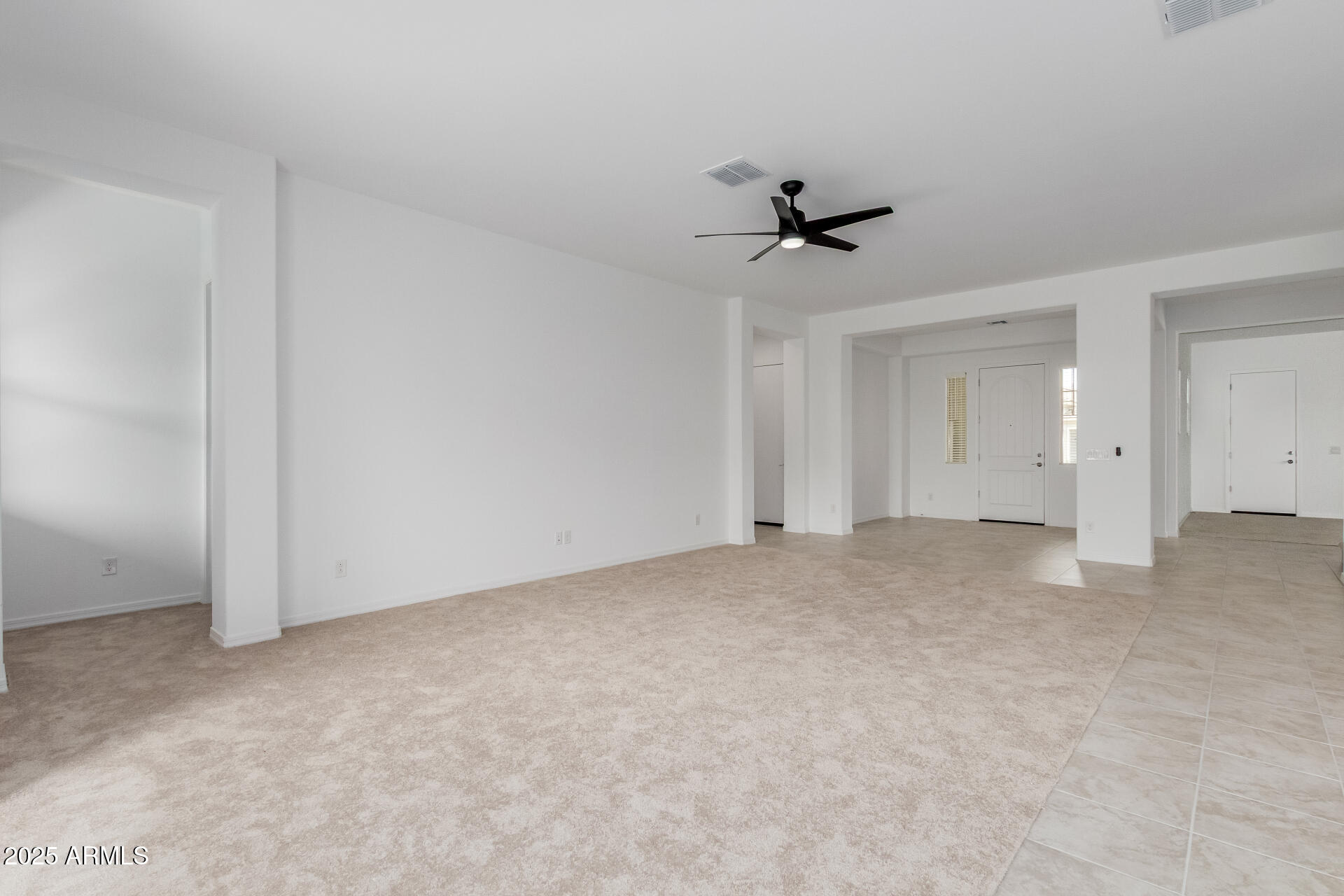 8817 W Denton Lane Property Photo 8