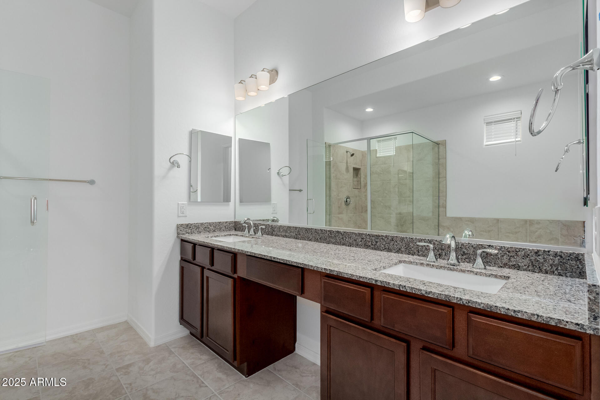 8817 W Denton Lane Property Photo 22