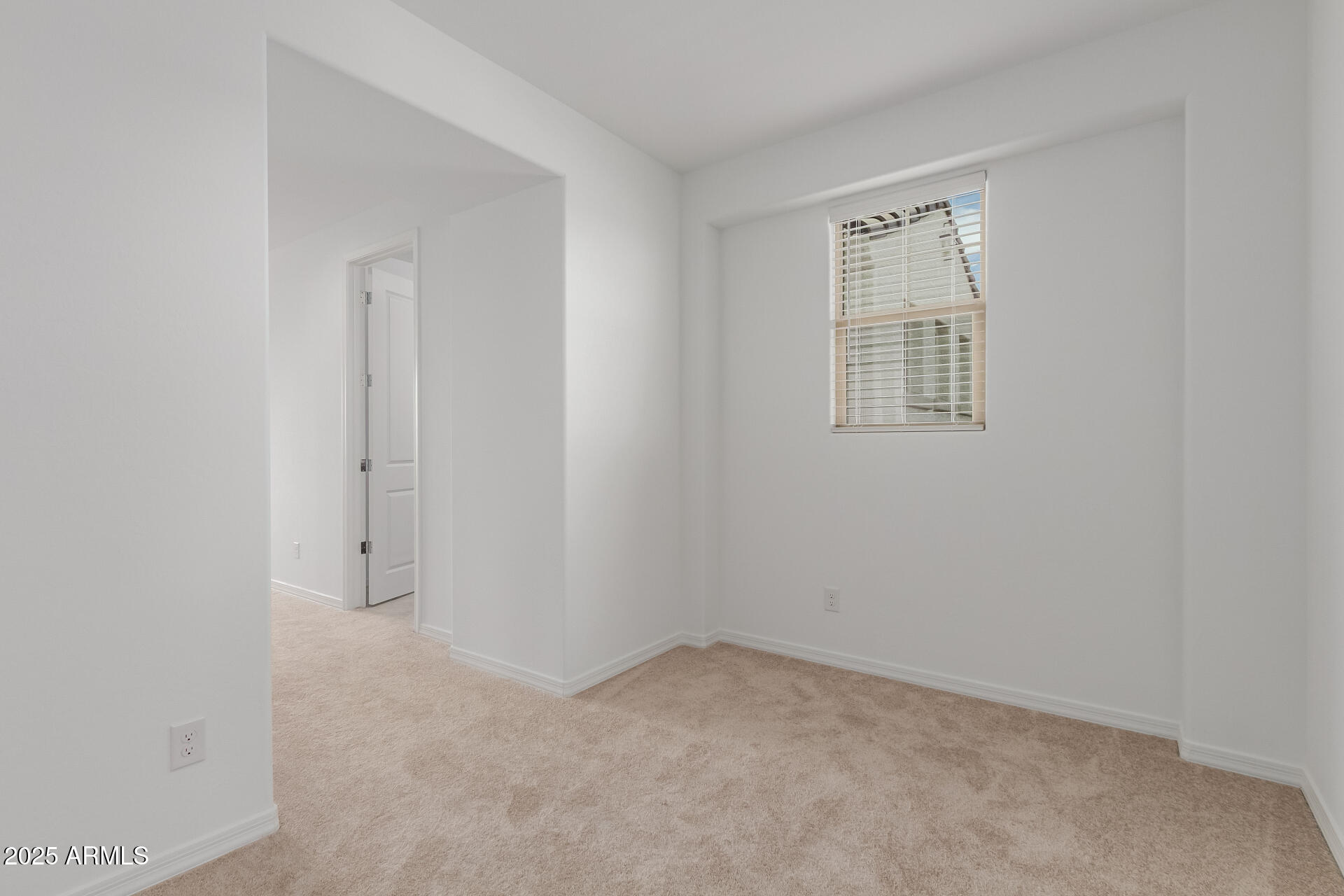 8817 W Denton Lane Property Photo 29