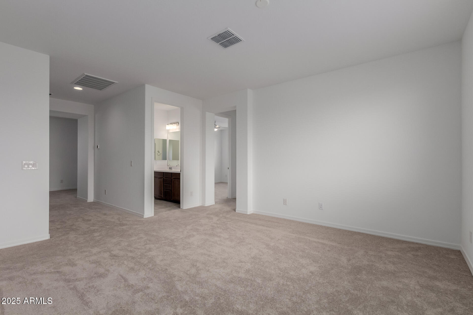 8817 W Denton Lane Property Photo 32