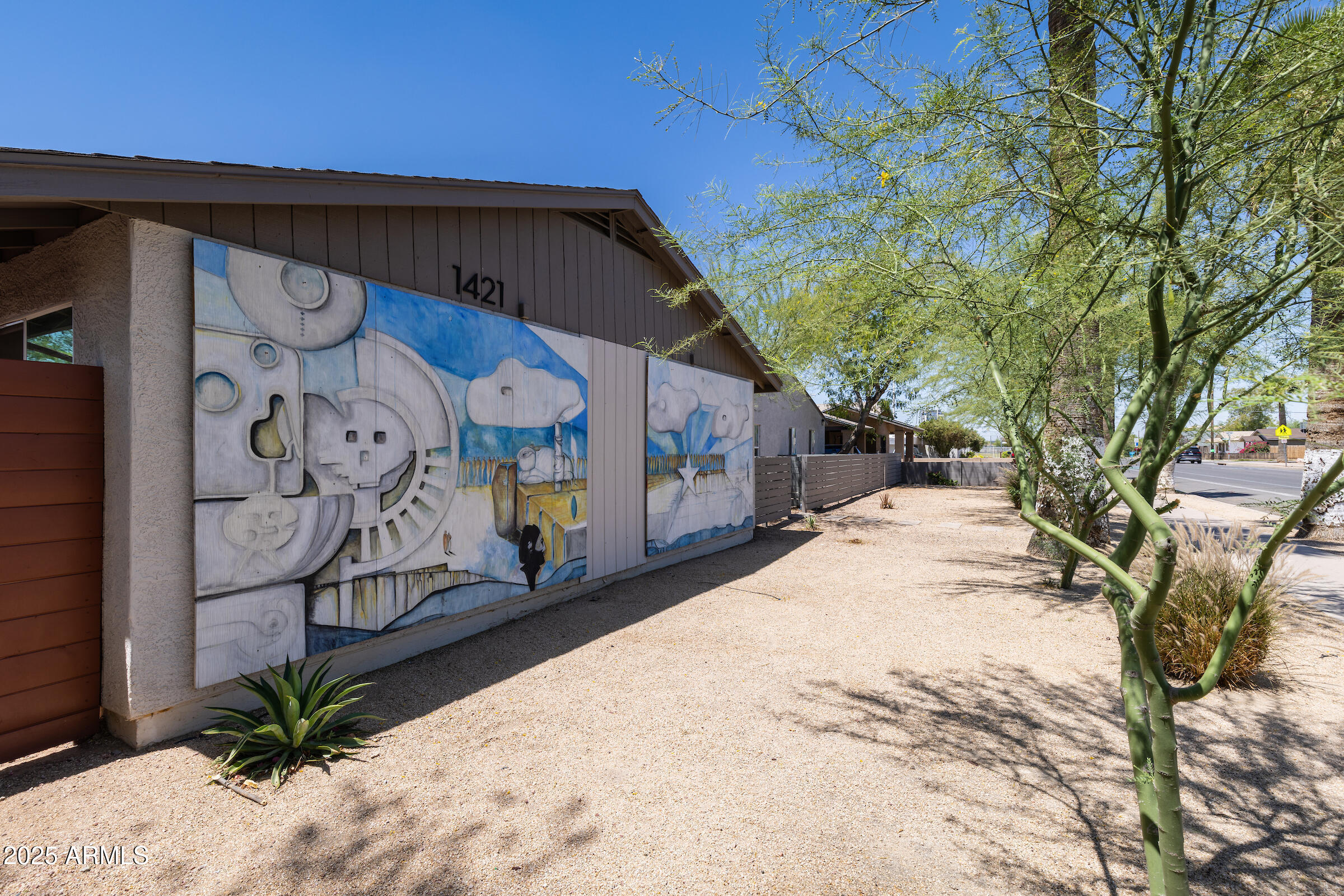1421 E Roosevelt Street Property Photo