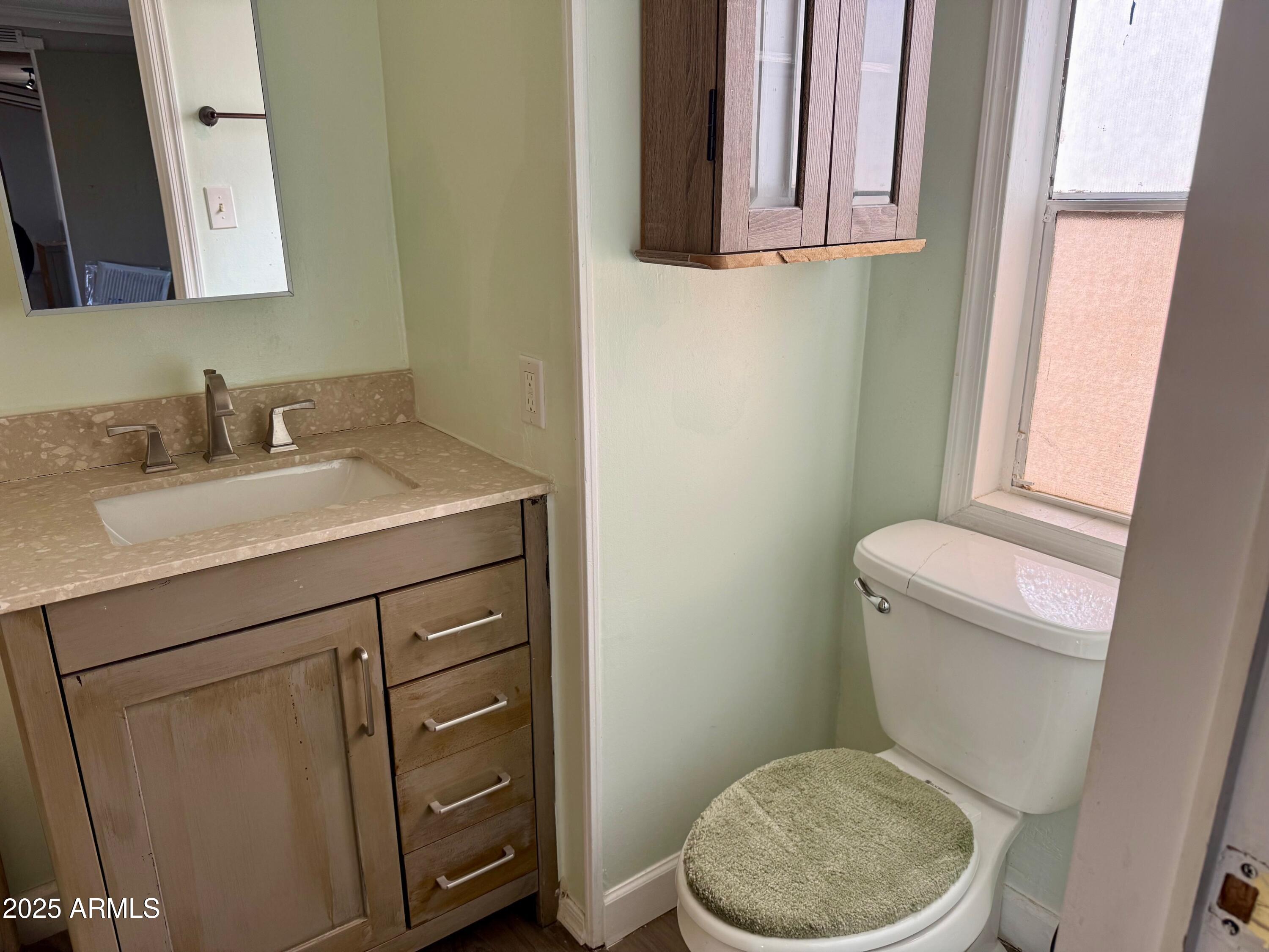 6942 W Olive Avenue Property Photo 6