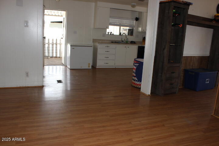 9501 E Broadway Road Property Photo 6