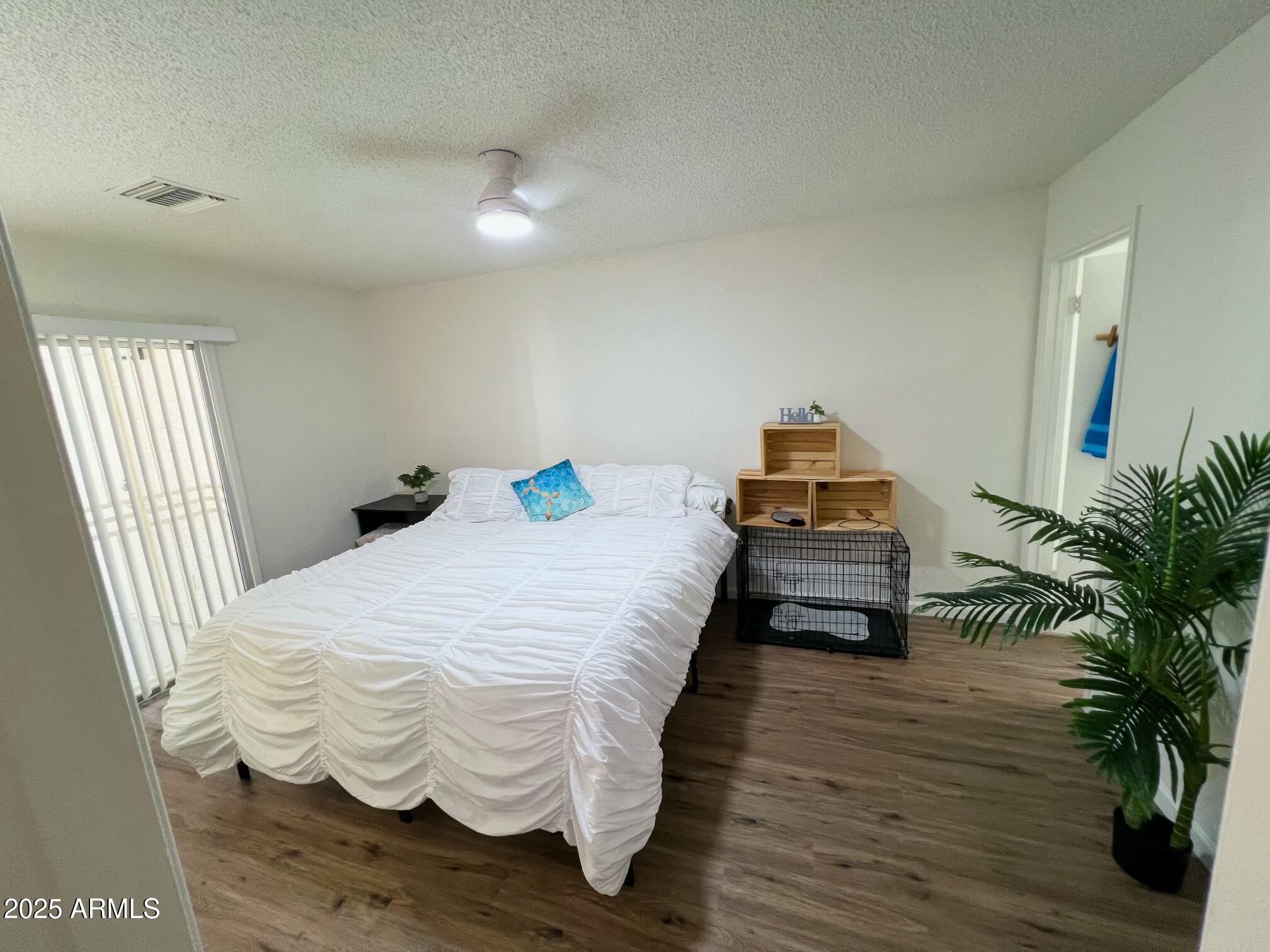 5136 E Evergreen Street Property Photo 6