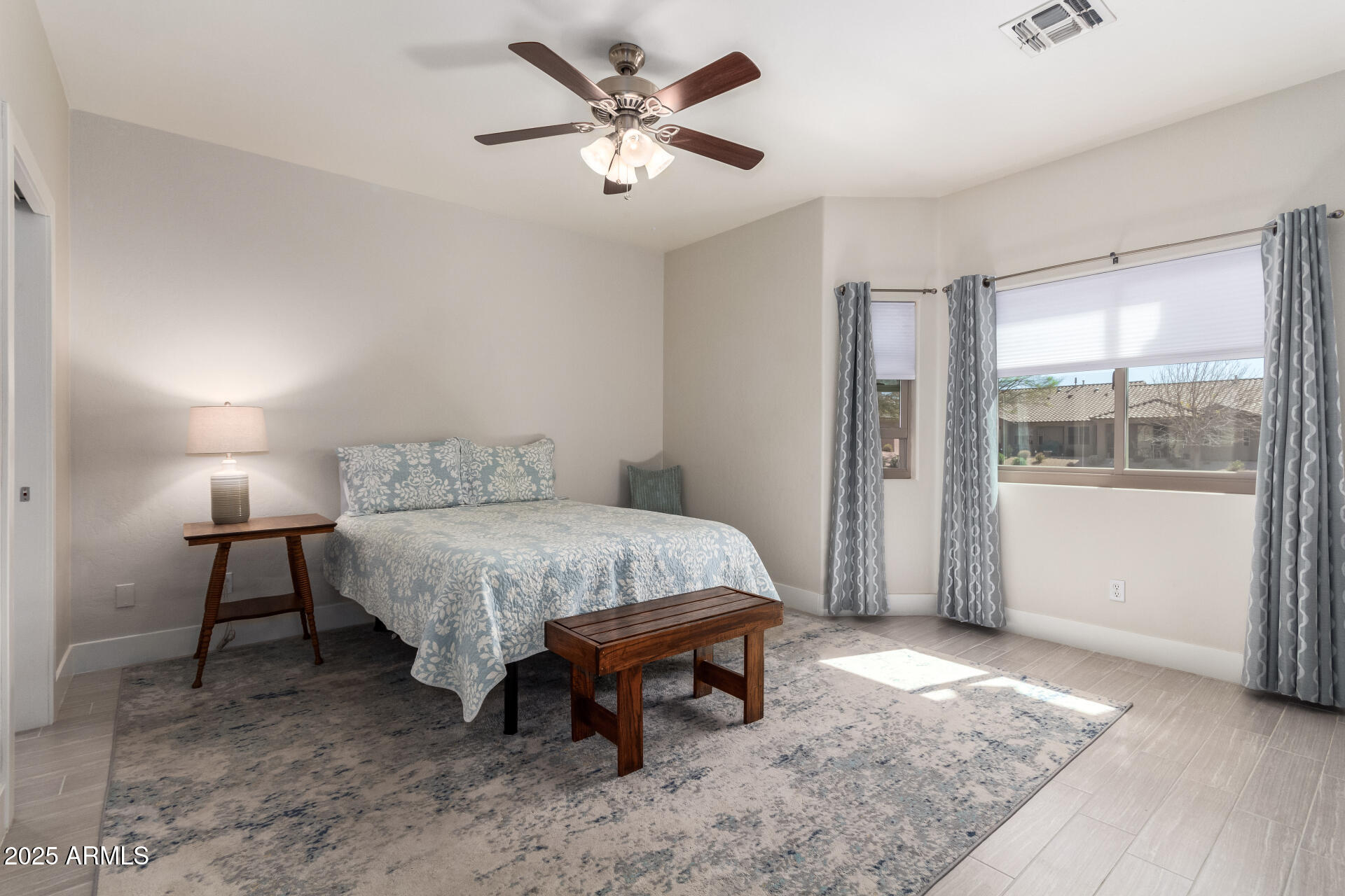 4202 E Broadway Road Property Photo 15