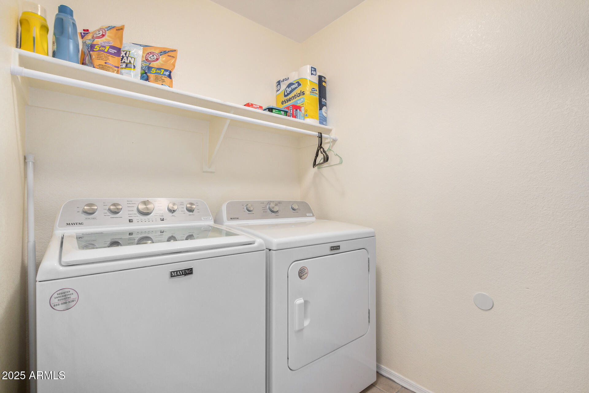 1165 W 4th Avenue Property Photo 23