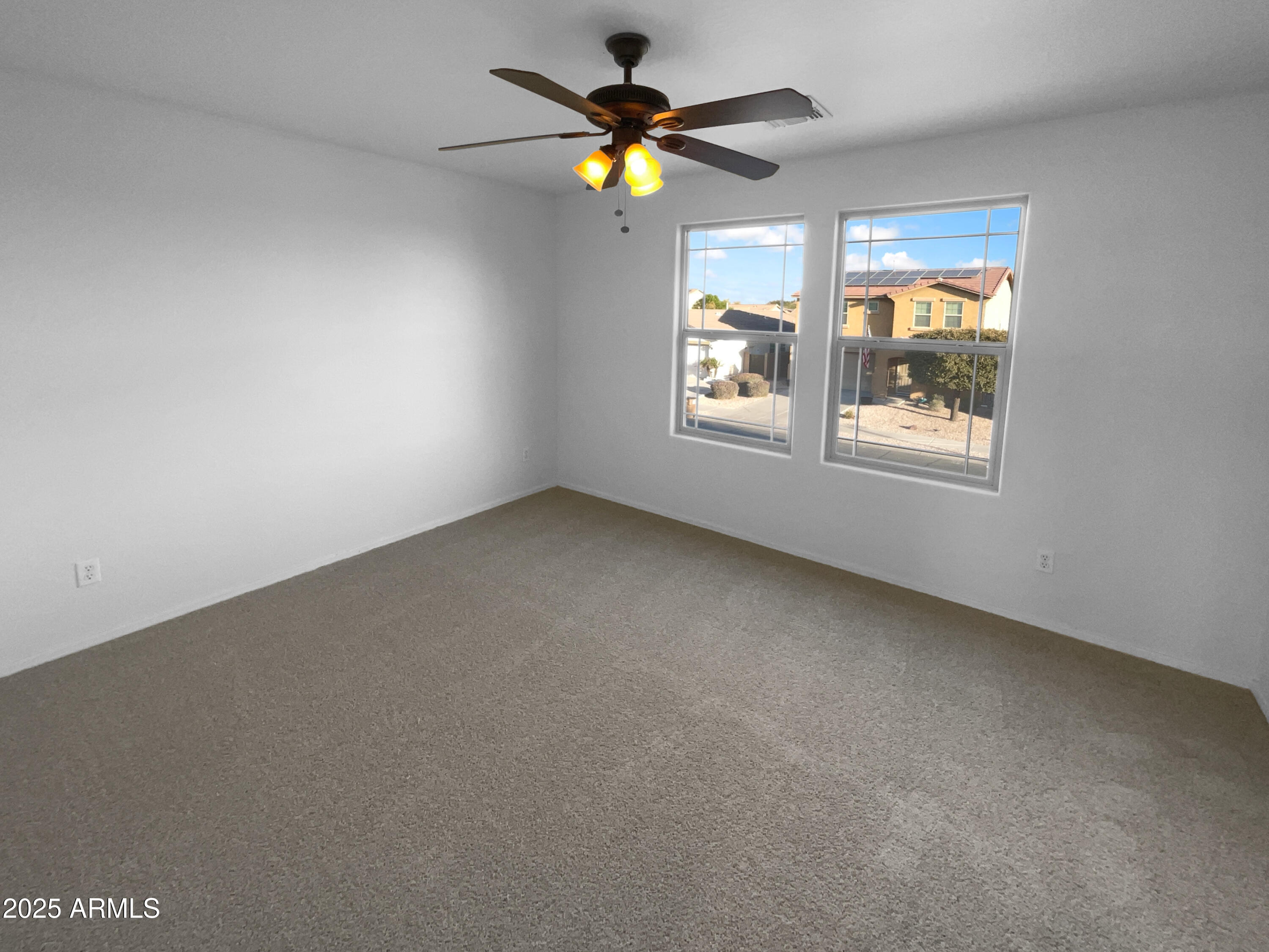 17699 W Tonto Street Property Photo 5