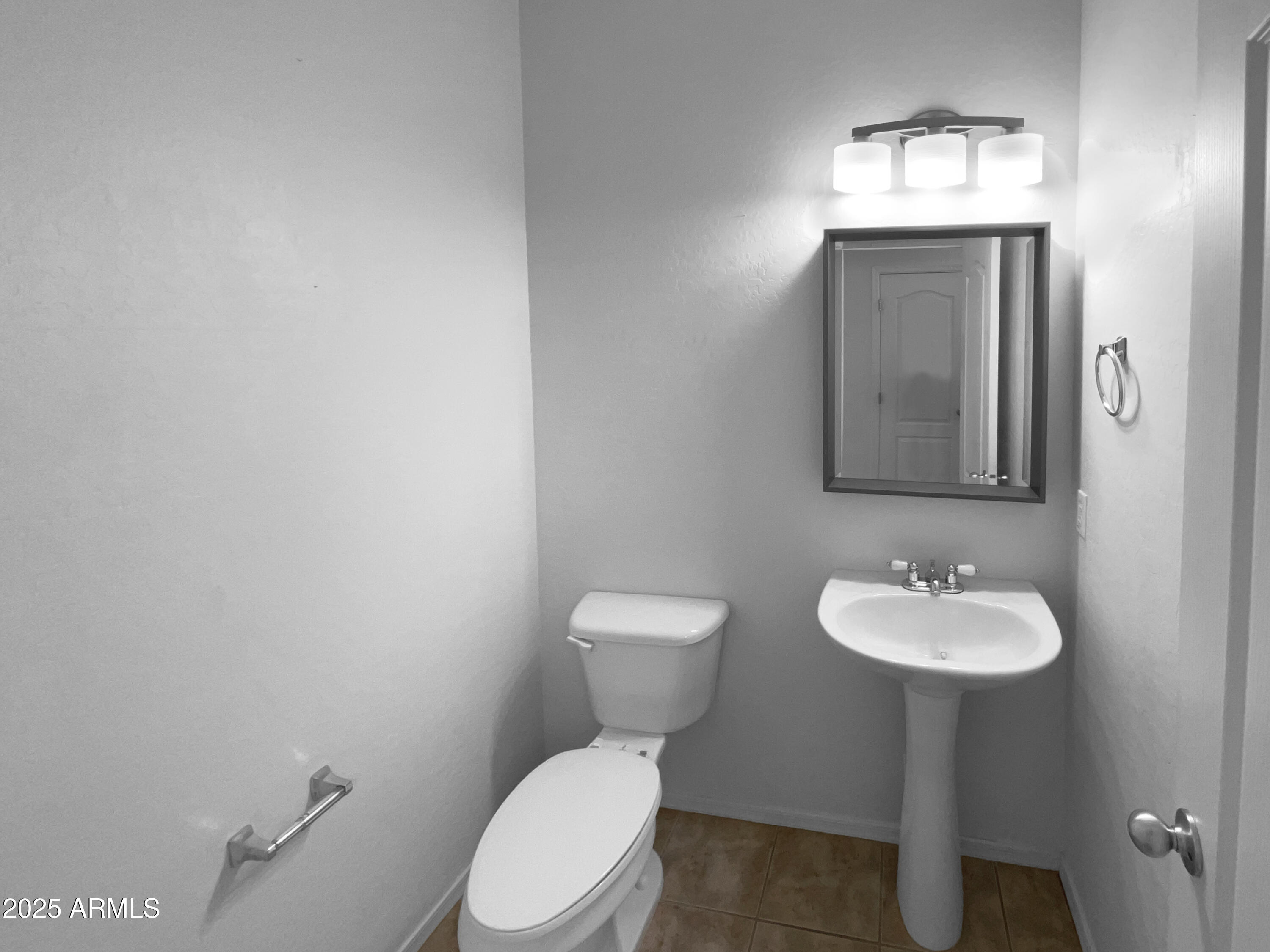 17699 W Tonto Street Property Photo 11