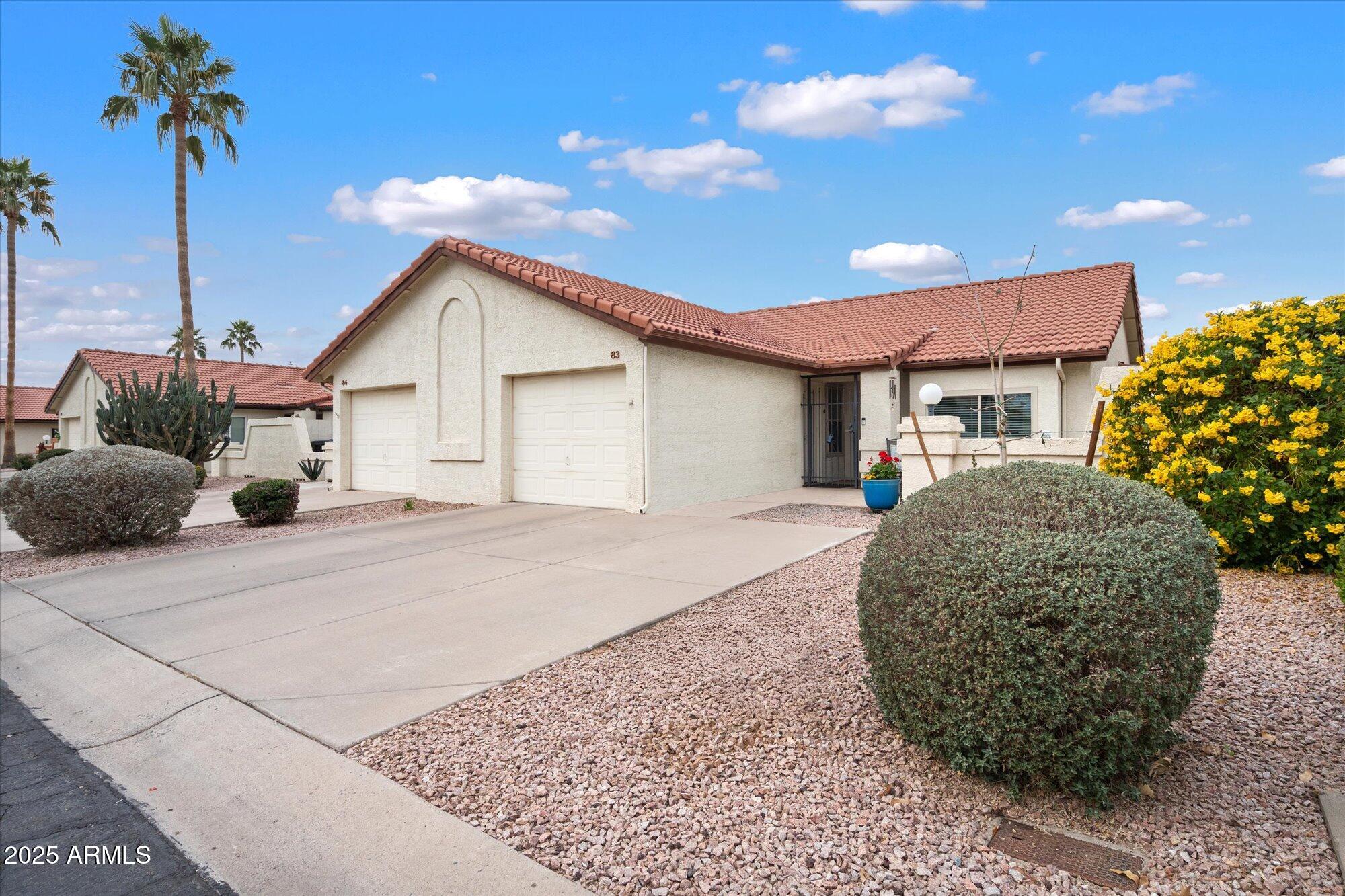 542 S Higley Road Property Photo 1