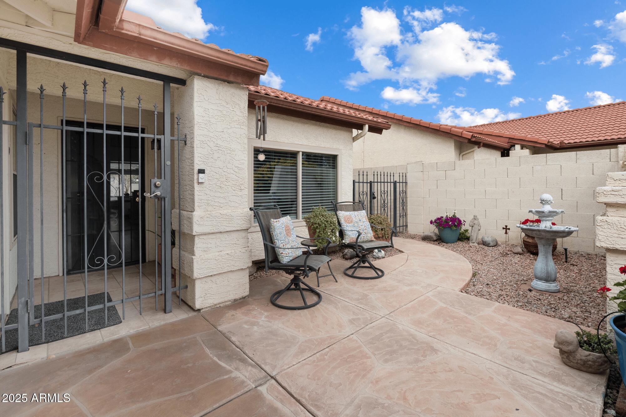 542 S Higley Road Property Photo 6