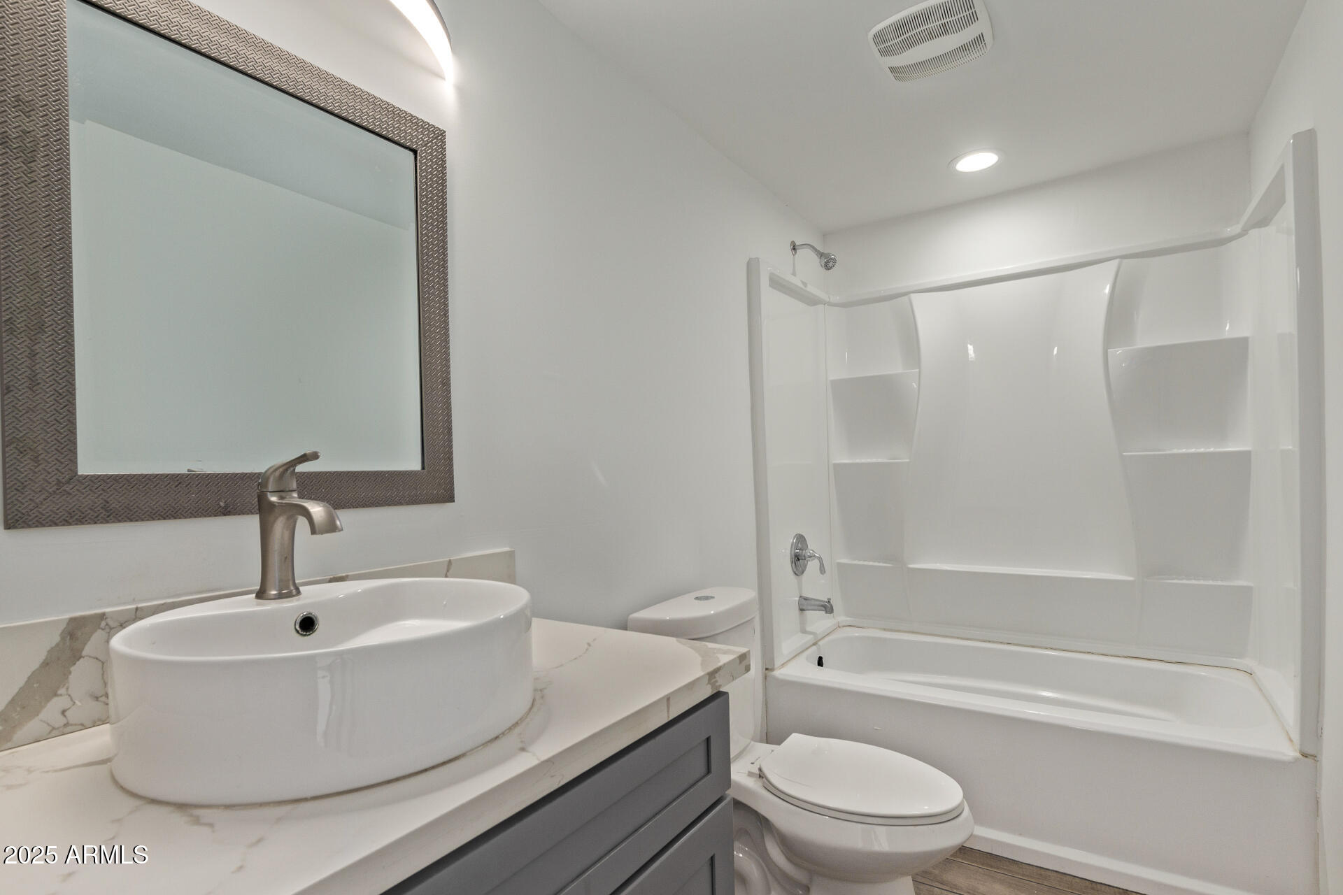 13805 N Luna Street Property Photo 8