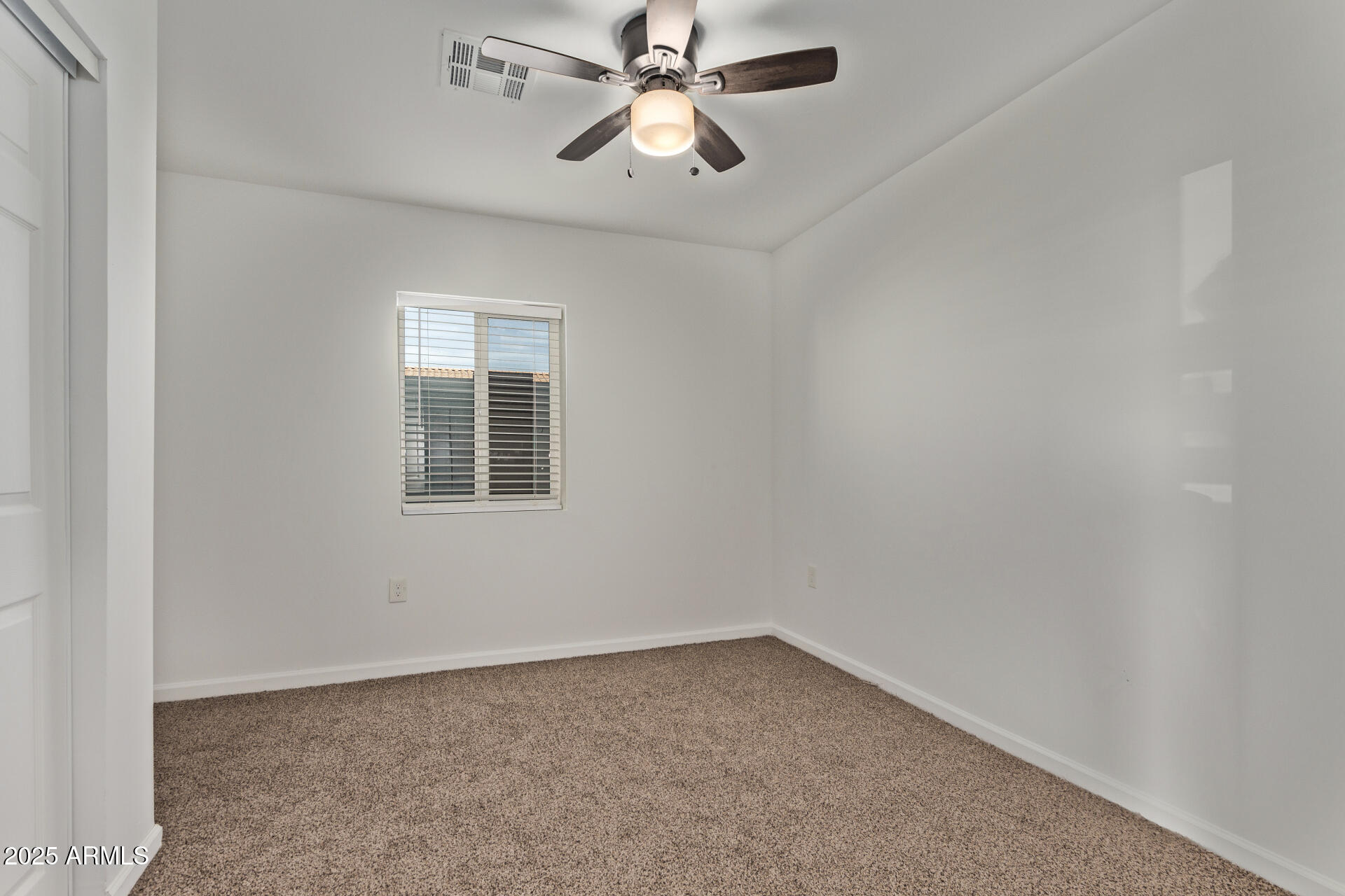 13805 N Luna Street Property Photo 9