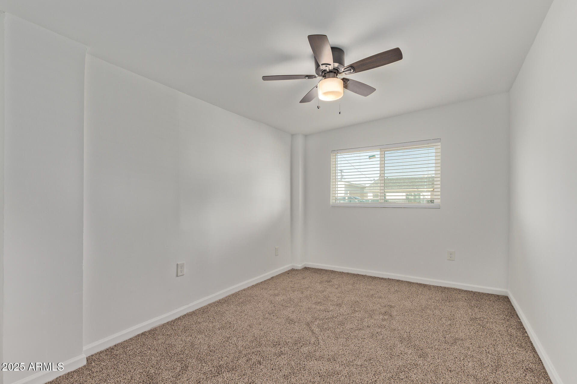 13805 N Luna Street Property Photo 11