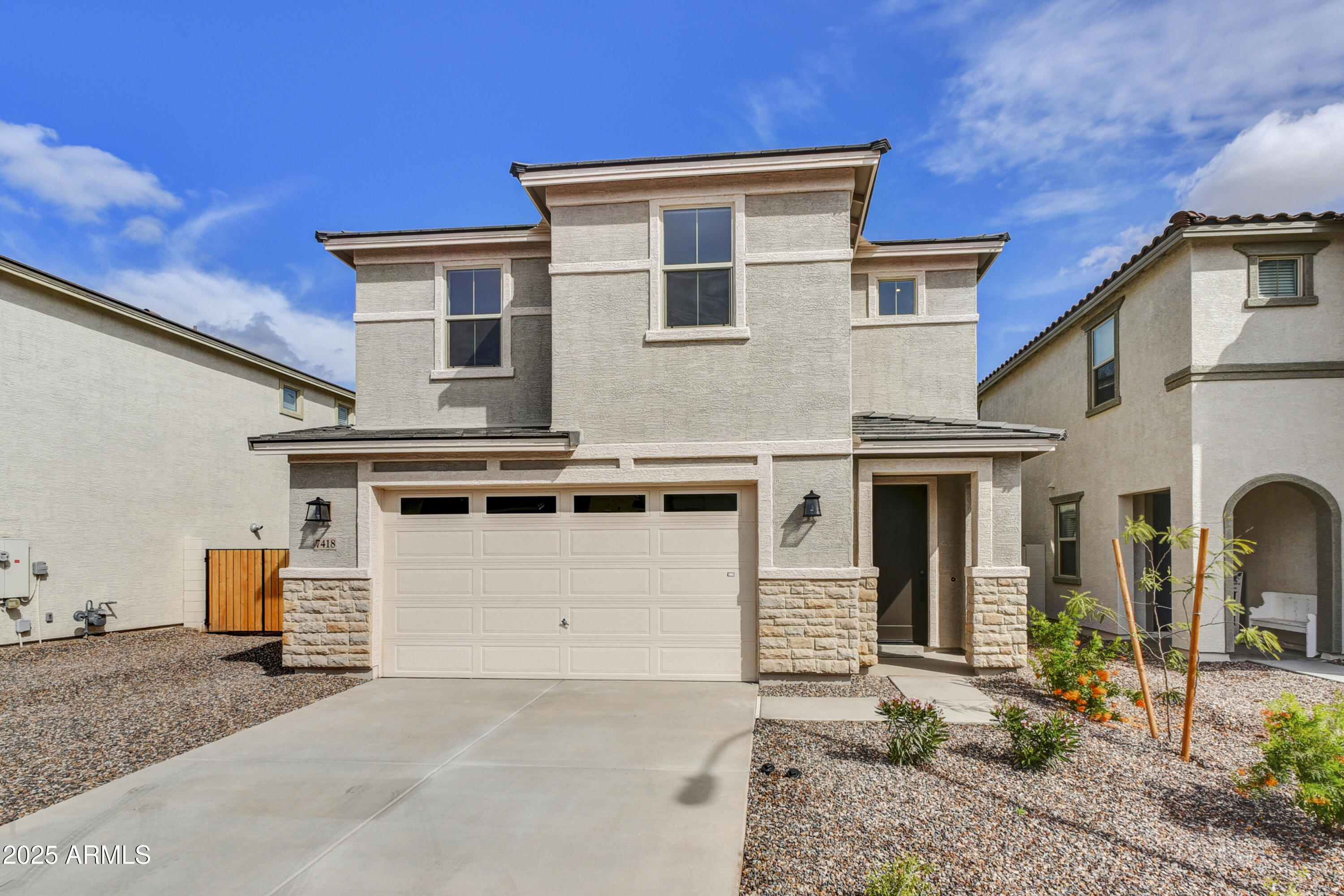 7418 W Rovey Avenue Property Photo 1