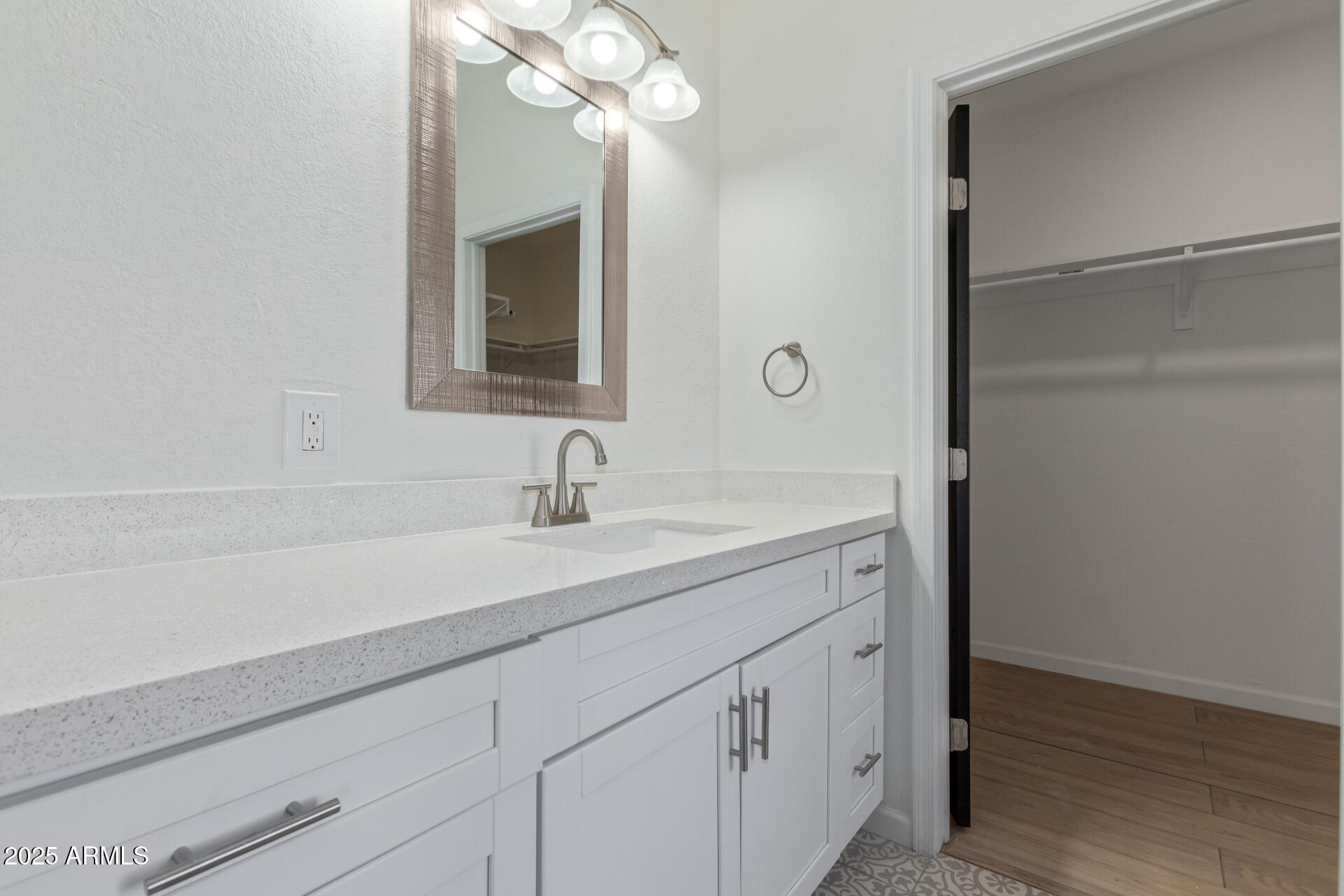 463 W Taylor Avenue Property Photo 8