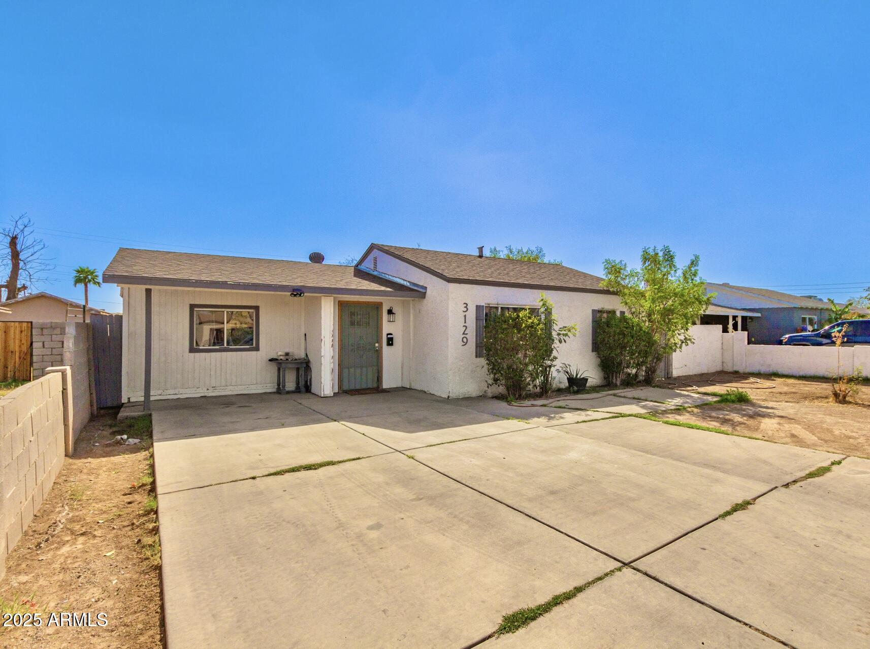 3129 W Pierce Street Property Photo