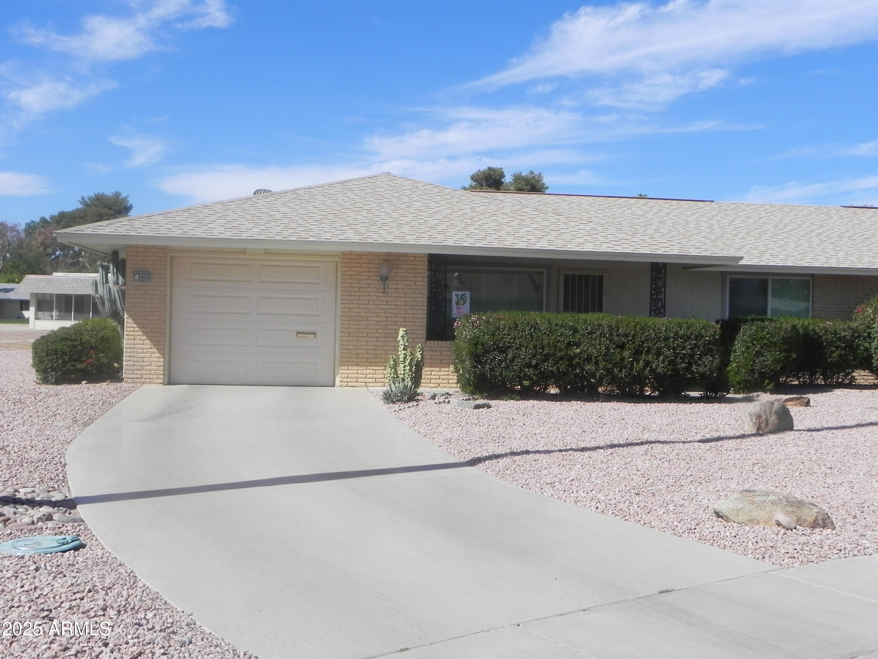 9806 W Long Hills Drive Property Photo 2