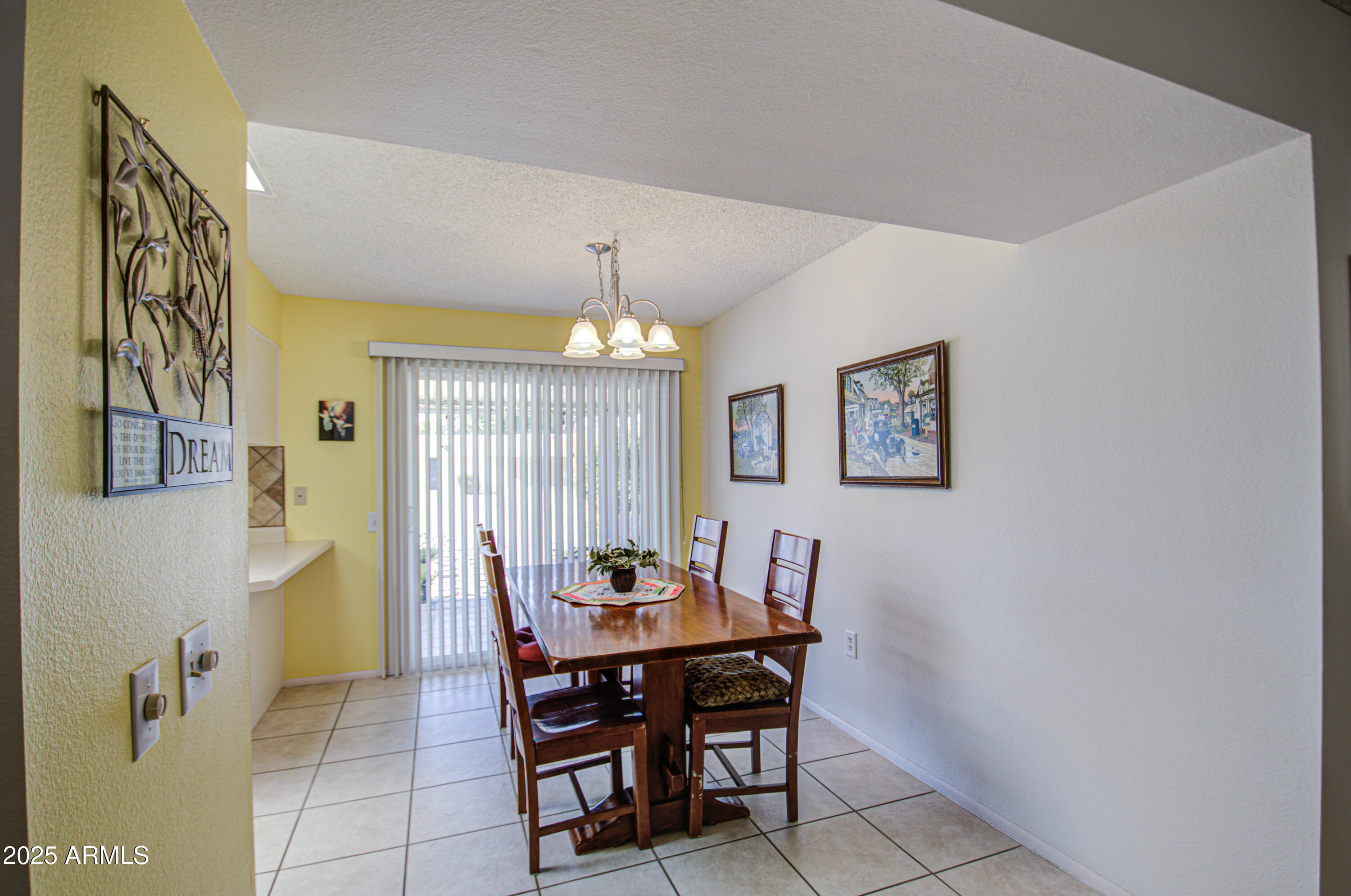 9806 W Long Hills Drive Property Photo 8