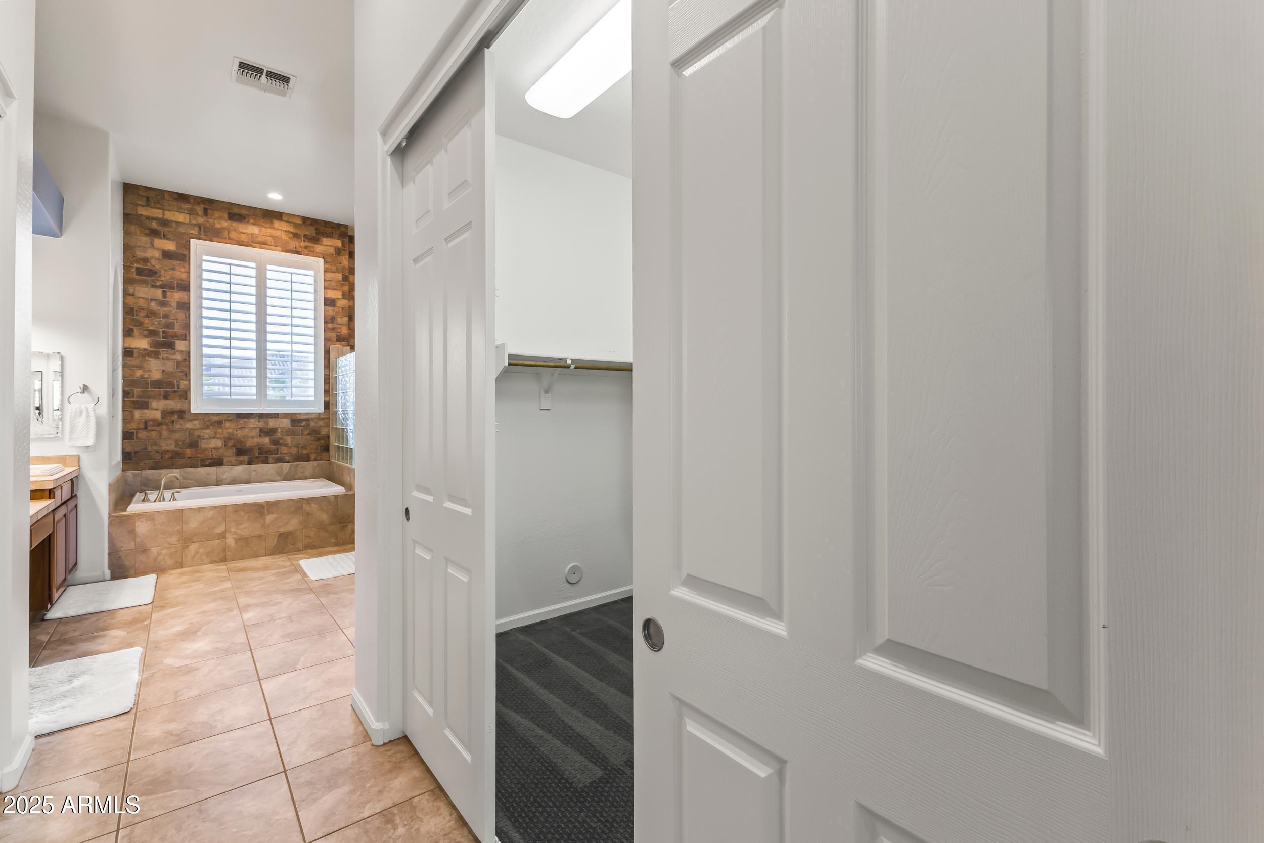 10417 N 180th Drive Property Photo 42