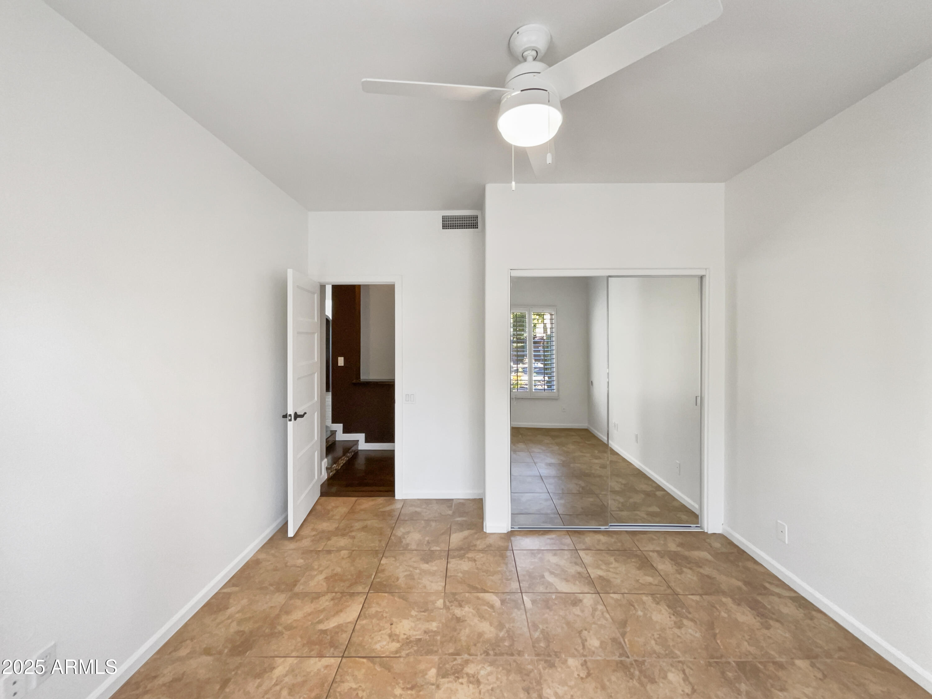14645 S 25th Place Property Photo 10