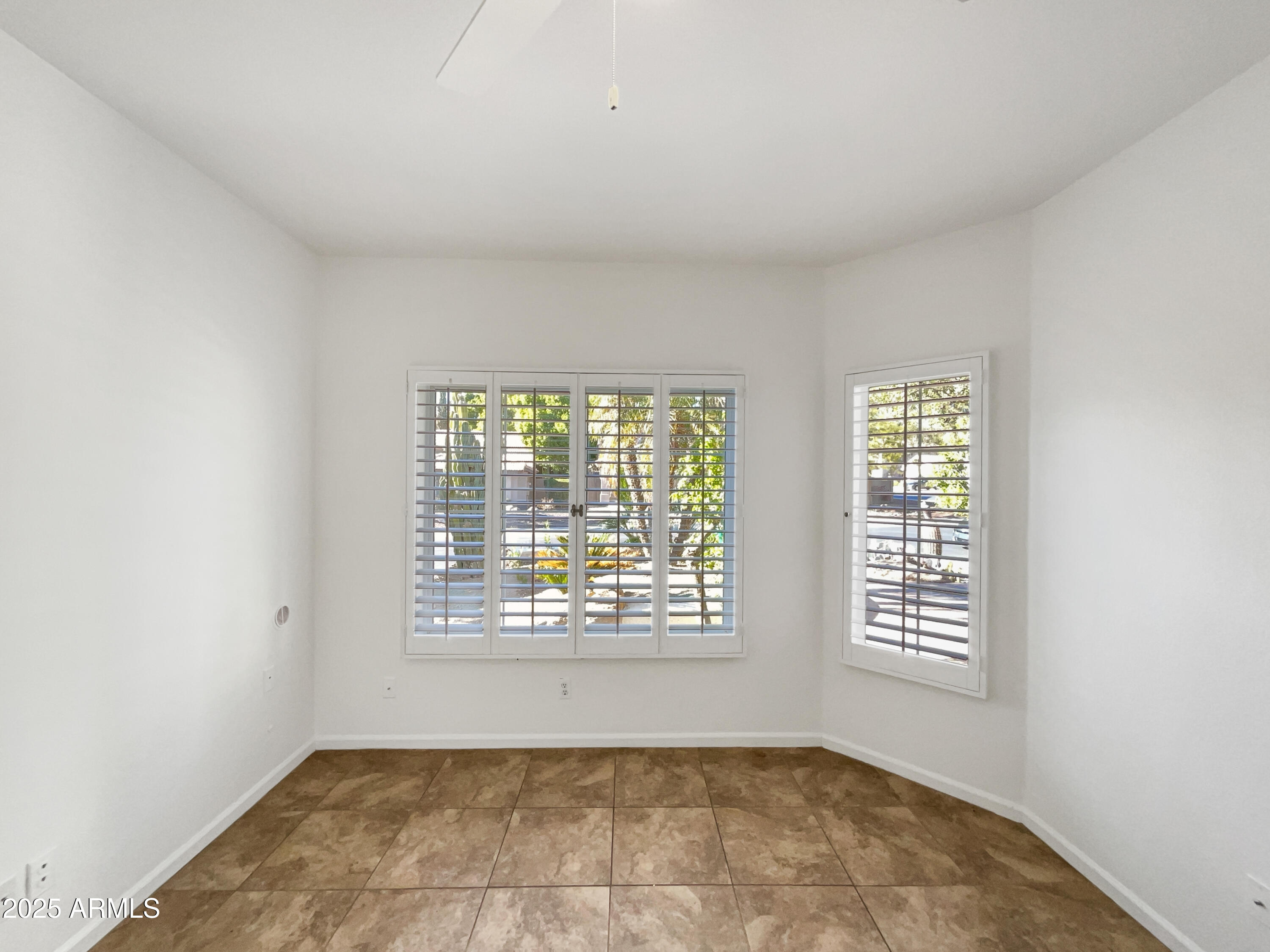 14645 S 25th Place Property Photo 11