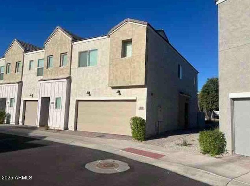 8330 N 22nd Lane Property Photo