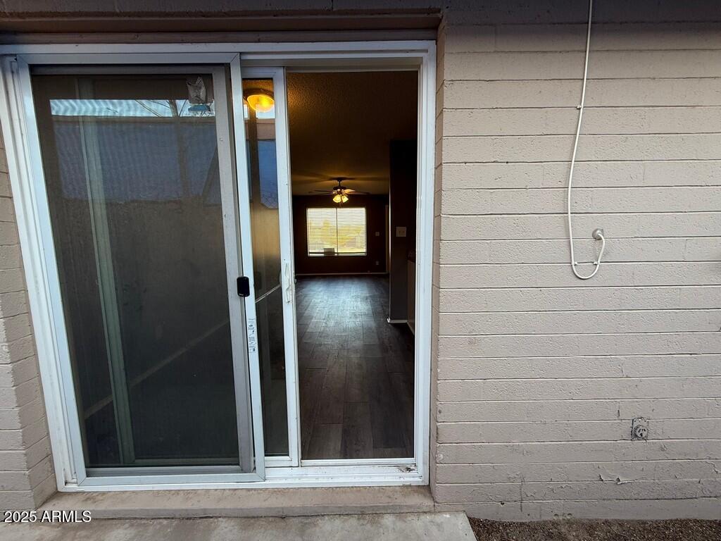 816 E Hazel Drive Property Photo 20
