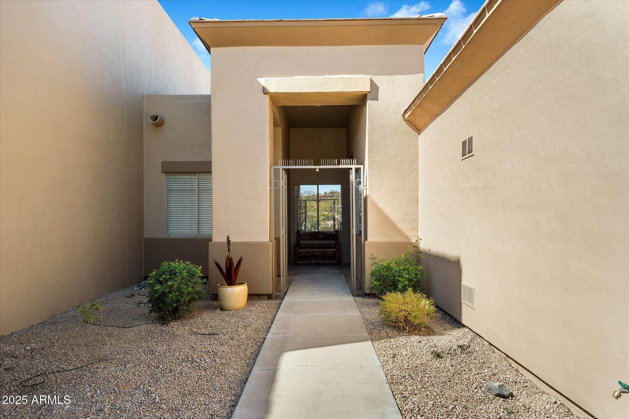 14927 E Desert Willow Drive Property Photo 2