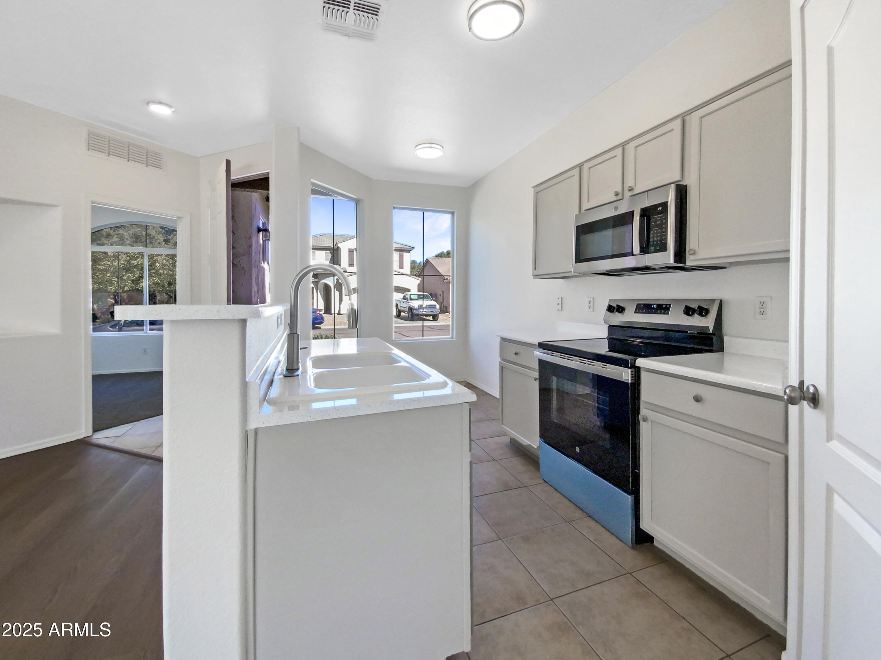 1131 E Catino Street Property Photo 16