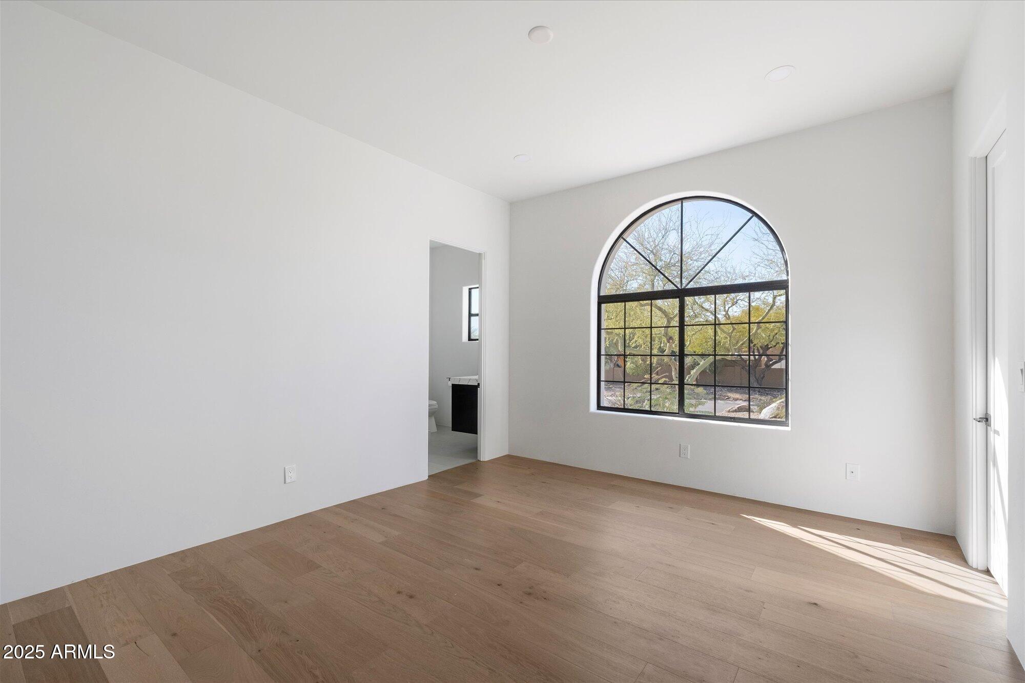 10541 E Windrose Drive Property Photo 22