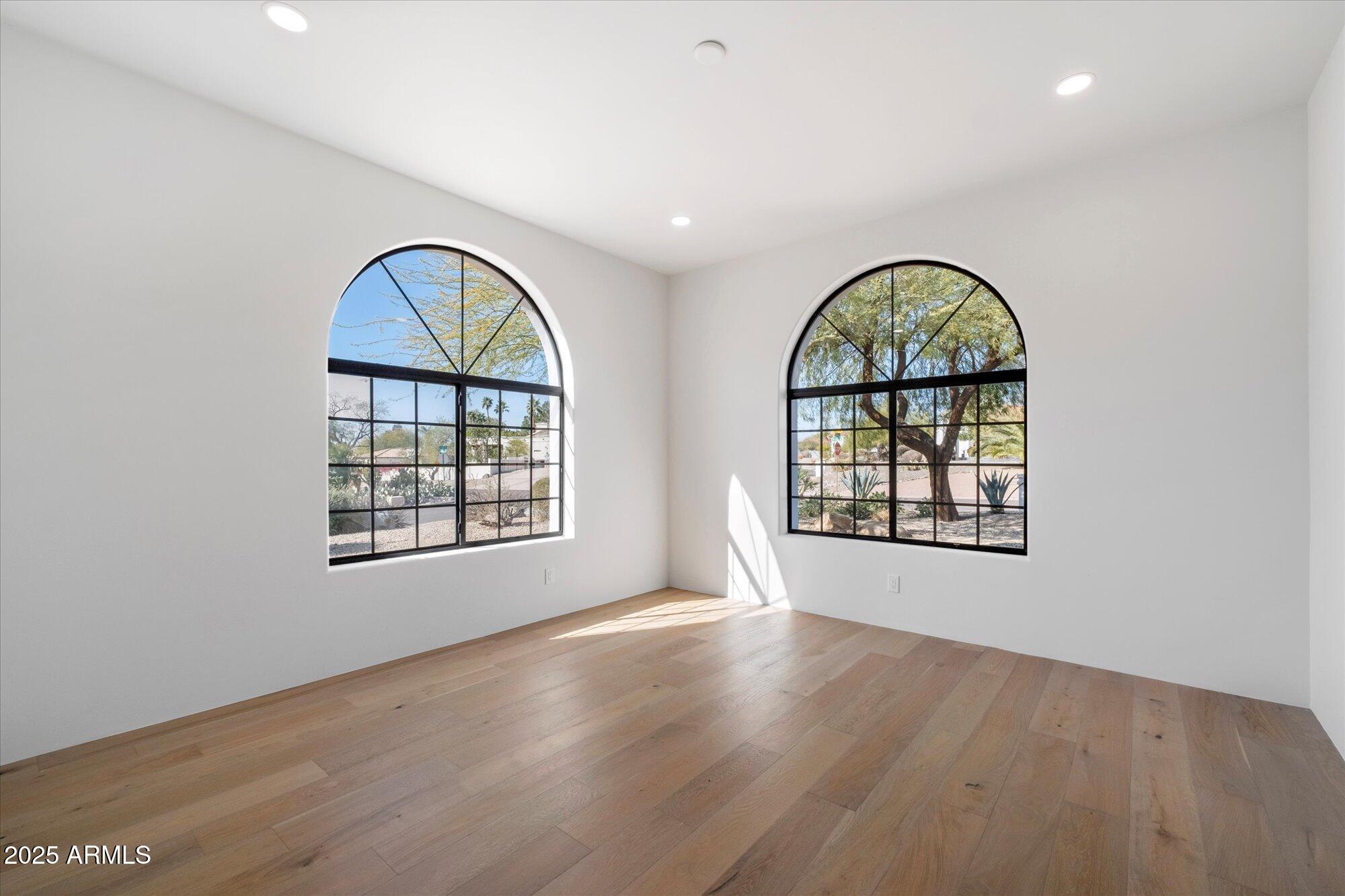 10541 E Windrose Drive Property Photo 25