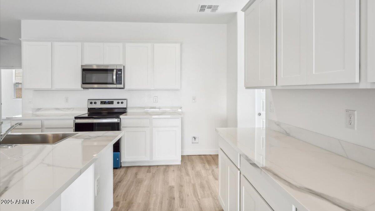 18875 E Bruno Drive Property Photo 9
