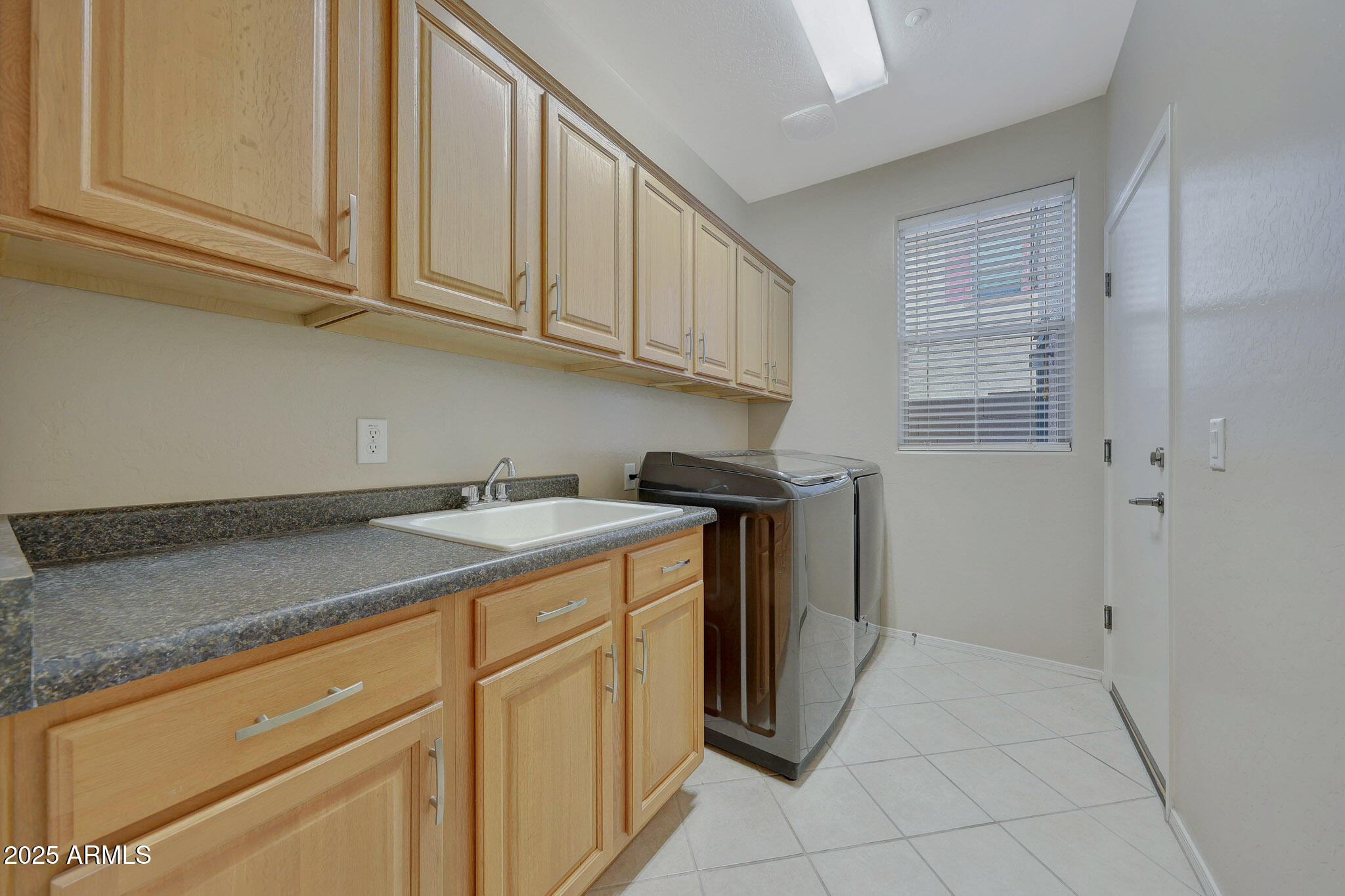 7442 W Montgomery Road Property Photo 15
