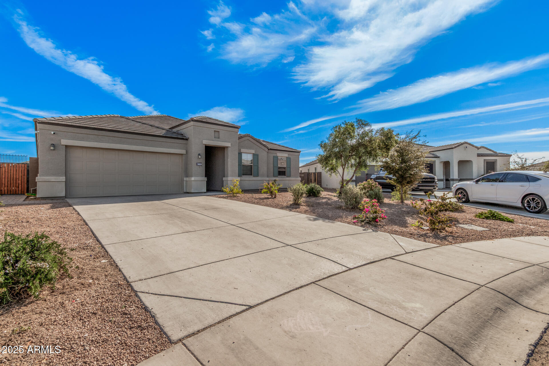 30838 W Avalon Court Property Photo 2